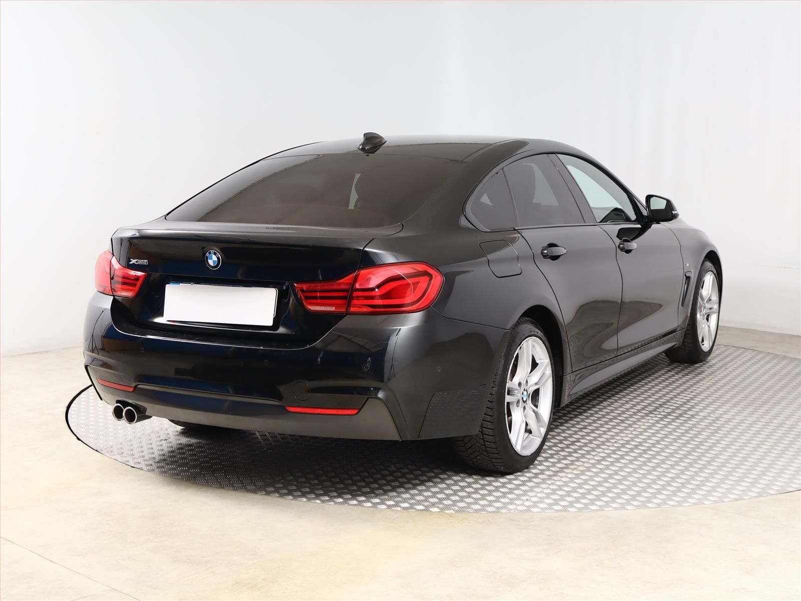 BMW Řada 4, 420d xDrive Gran Coupé - fotka 5