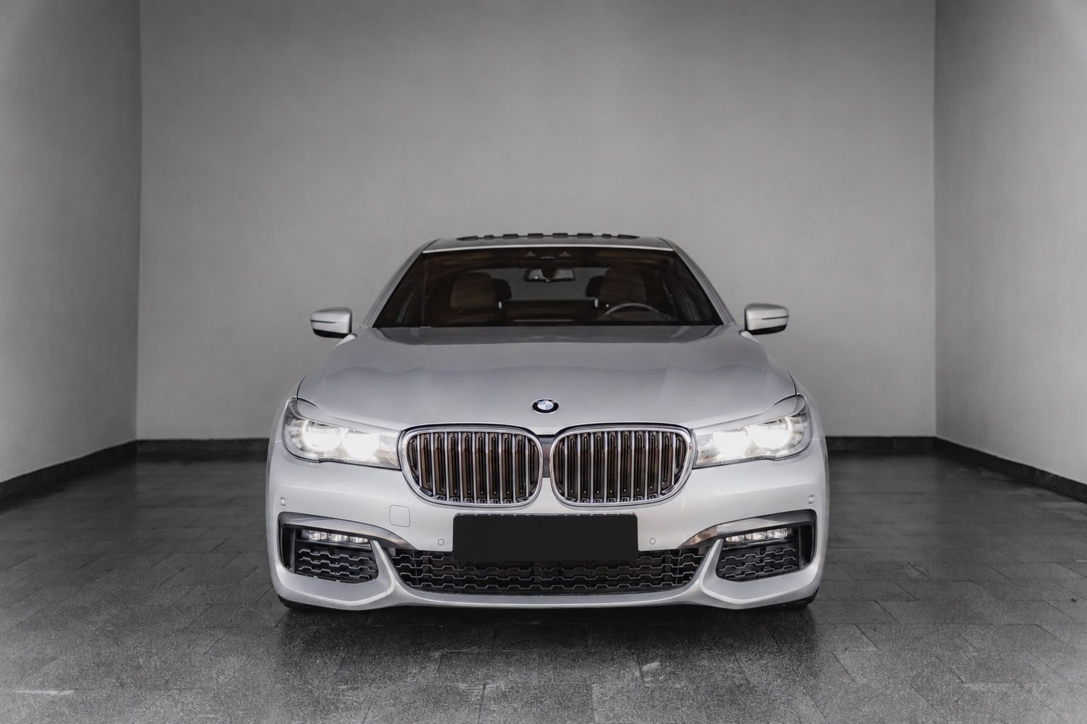 BMW Řada 7, BMW 730d xDrive - fotka 3