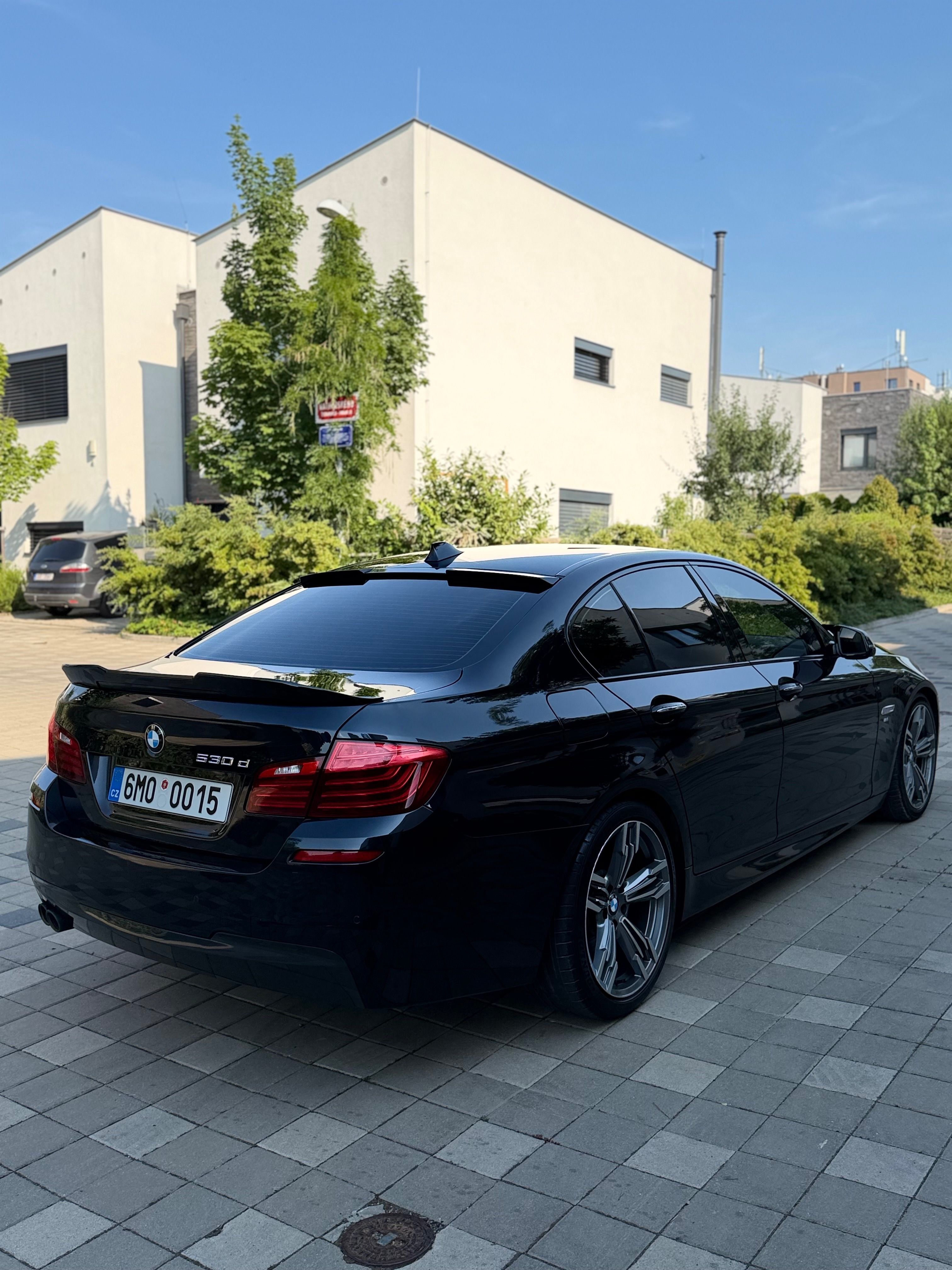 BMW Řada 5, BMW F10 530d M-Paket 2016 - fotka 5