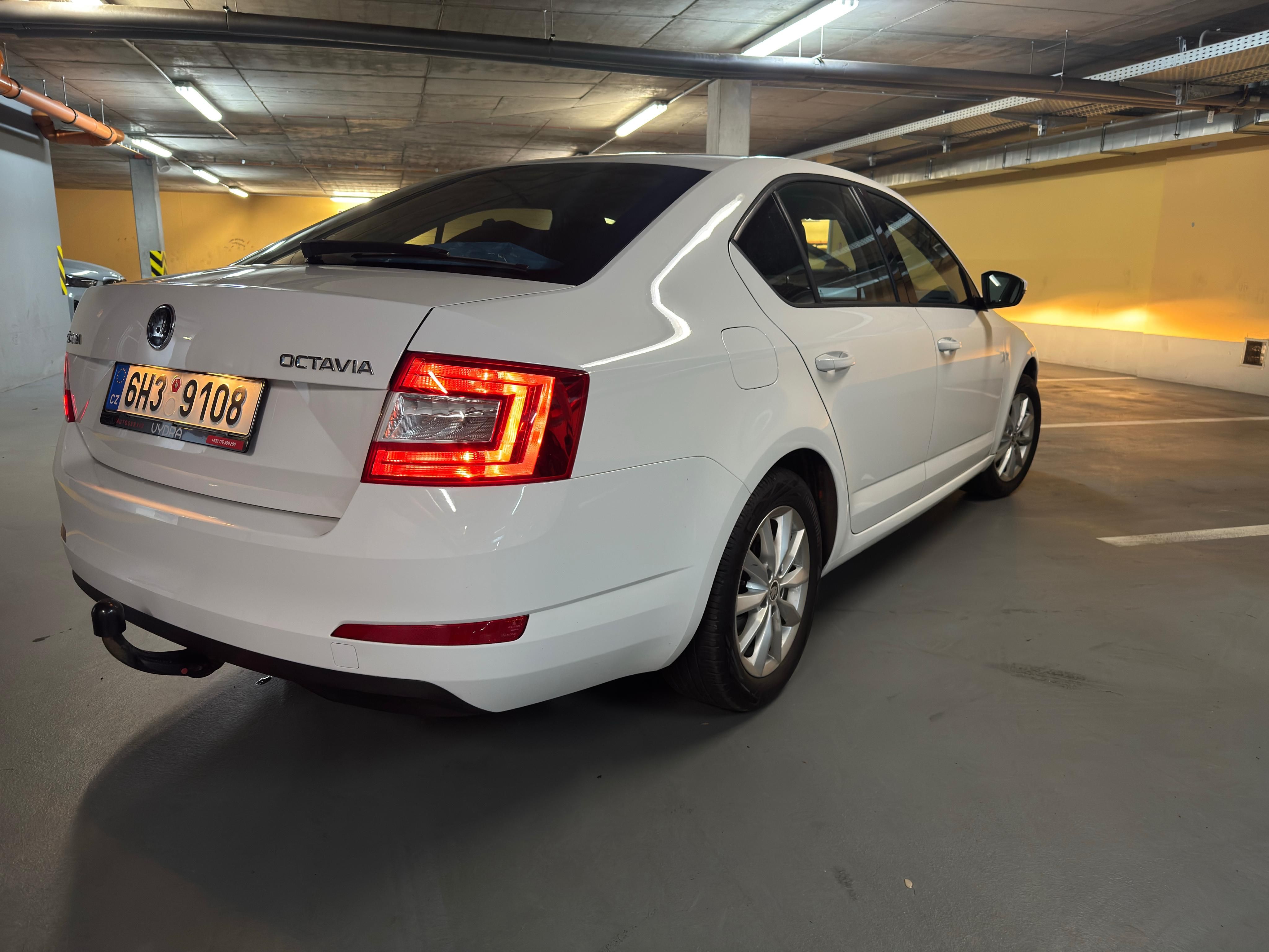 Škoda Octavia - fotka 3