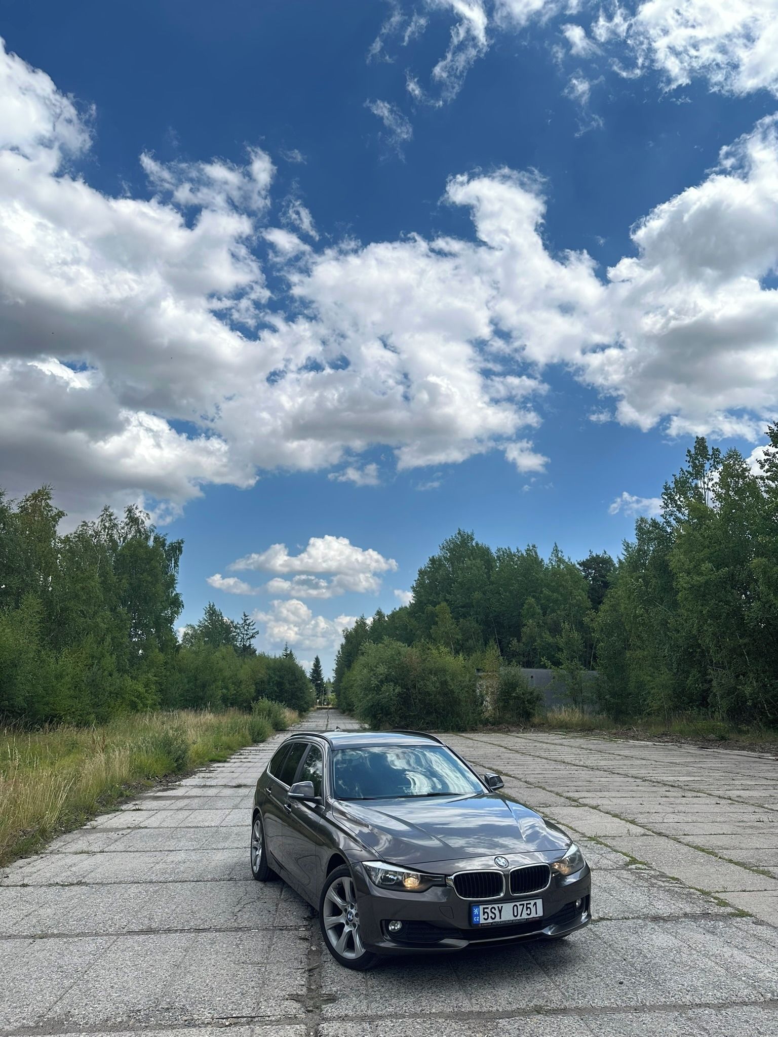 BMW Řada 3, BMW 318 D