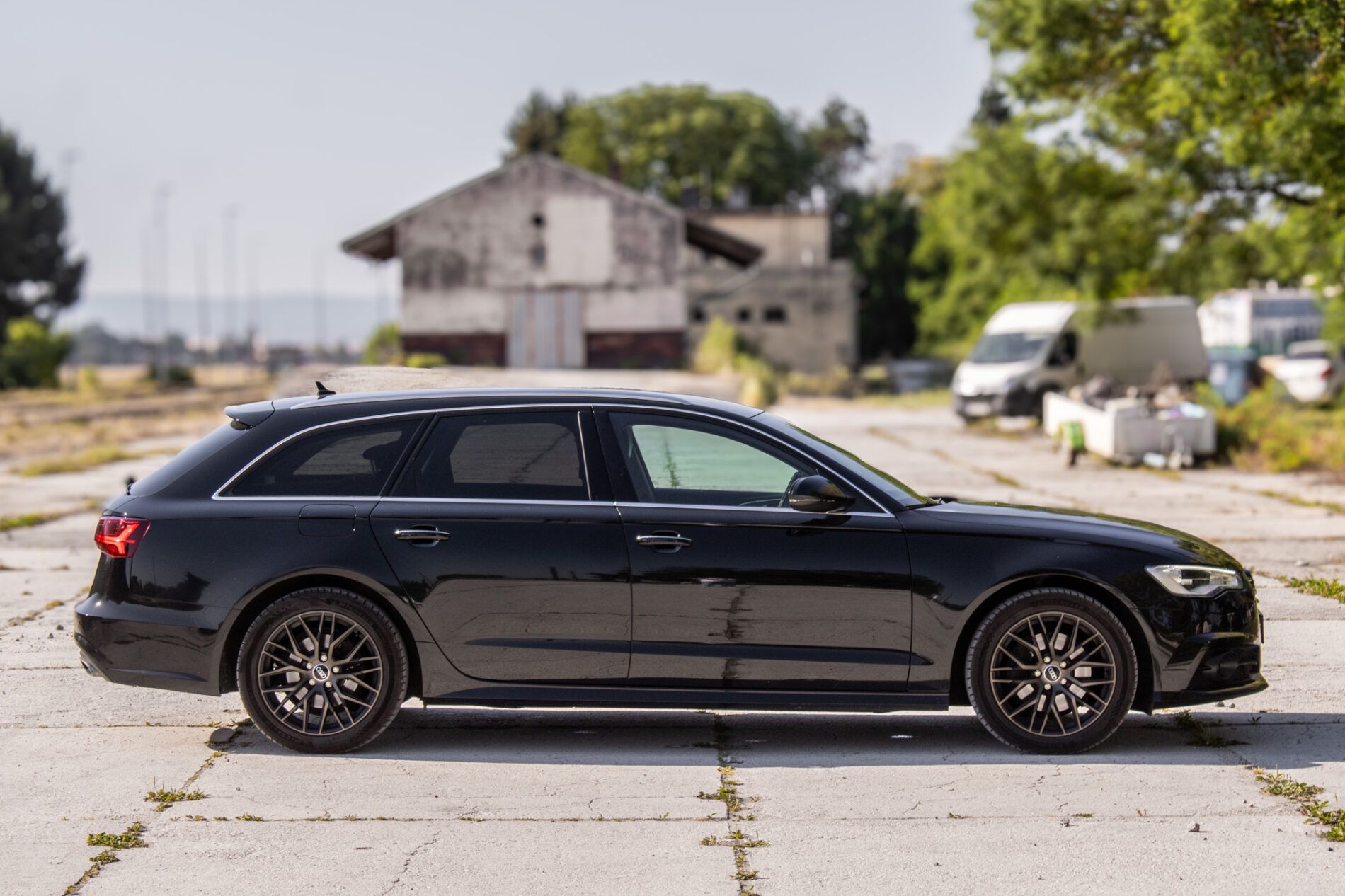 Audi A6 Avant - fotka 4