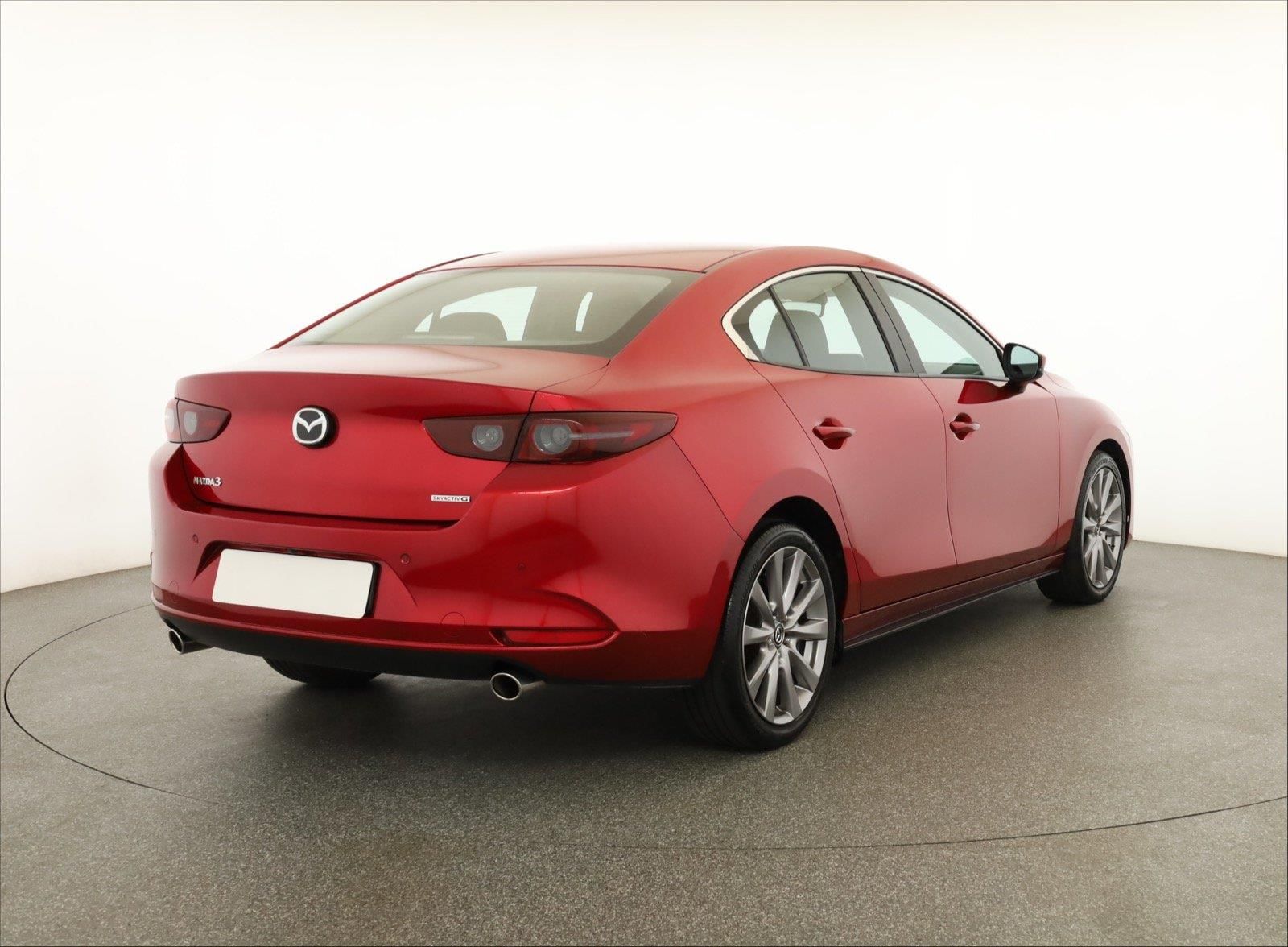 Mazda 3, 2.0 Skyactiv-G, ČR,1.maj - fotka 5