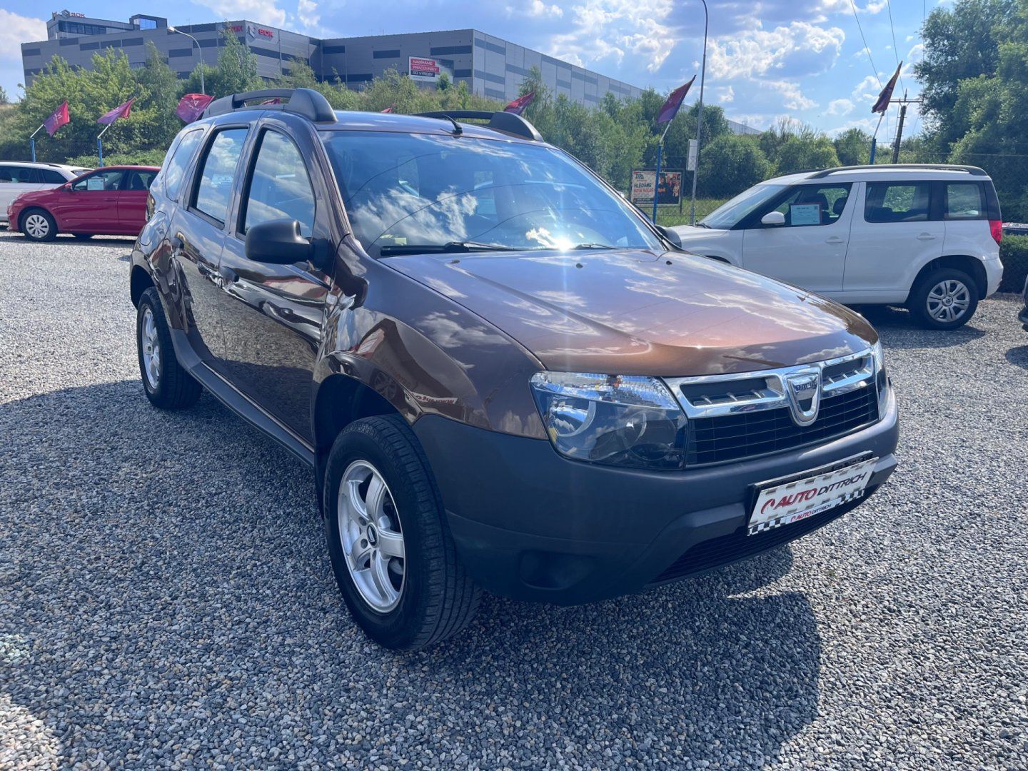 Dacia Duster, 1.6i 16V 4X4 - fotka 4