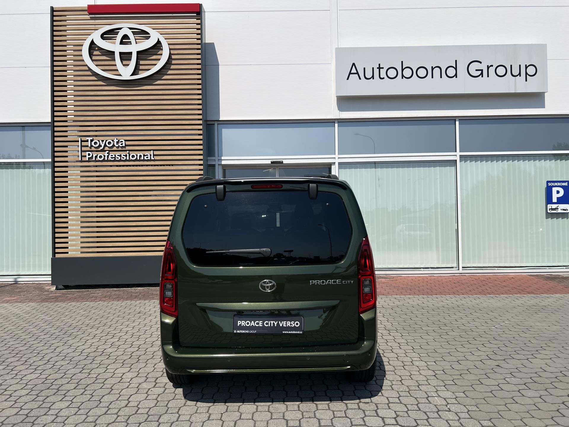 Toyota Proace City Verso, 1.5D 8AT VIP Short - fotka 5