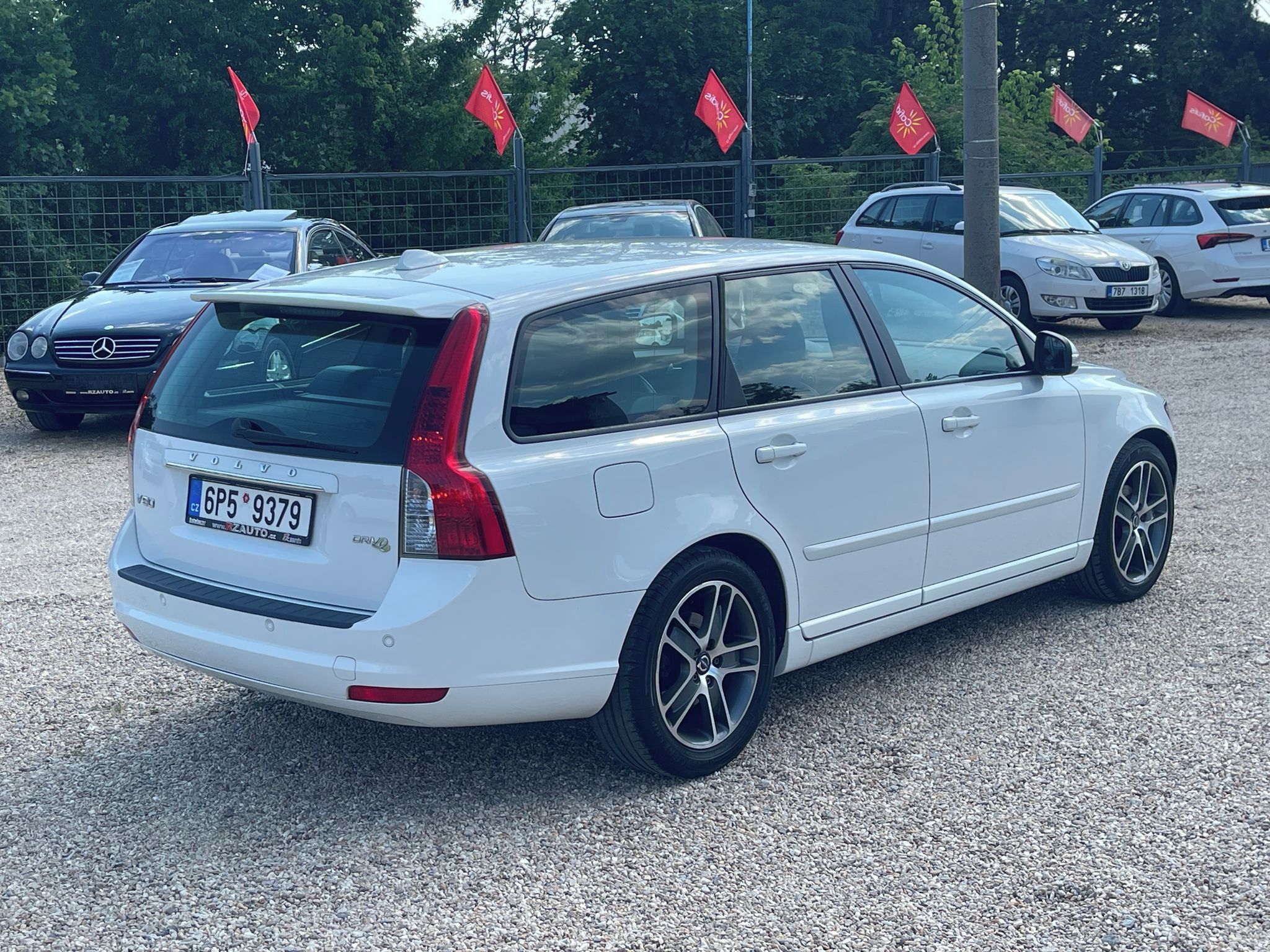 Volvo V50, 1.6D 80kW*KŮŽE*VÝHŘEV*HANDSFRE - fotka 3