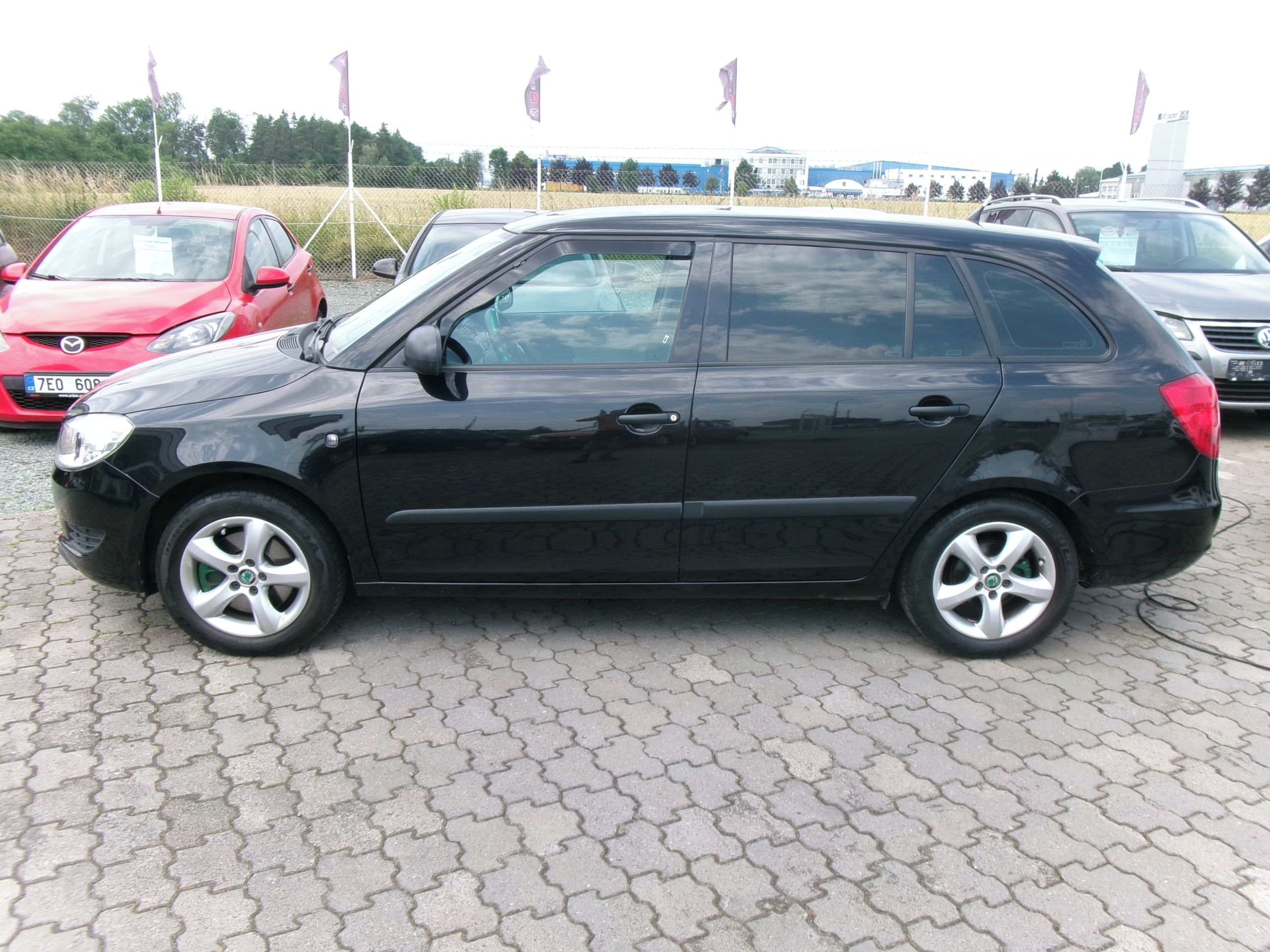 Škoda Fabia, 1.2TSi 77kw,2x kola - fotka 4