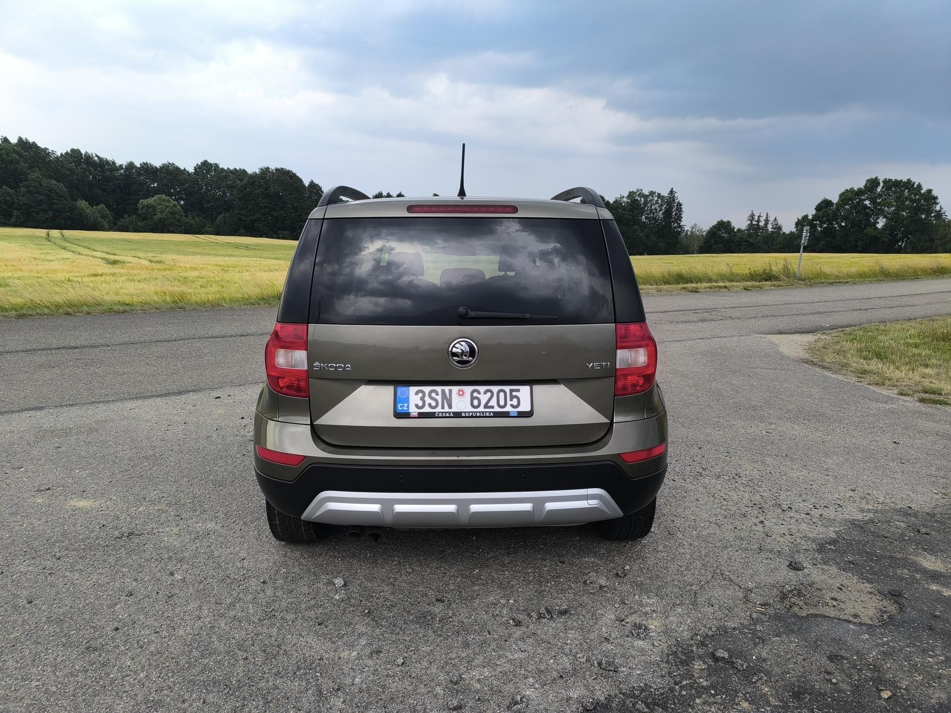 Škoda Yeti, 2.0TDi DOLOŽENÉ KM - fotka 6