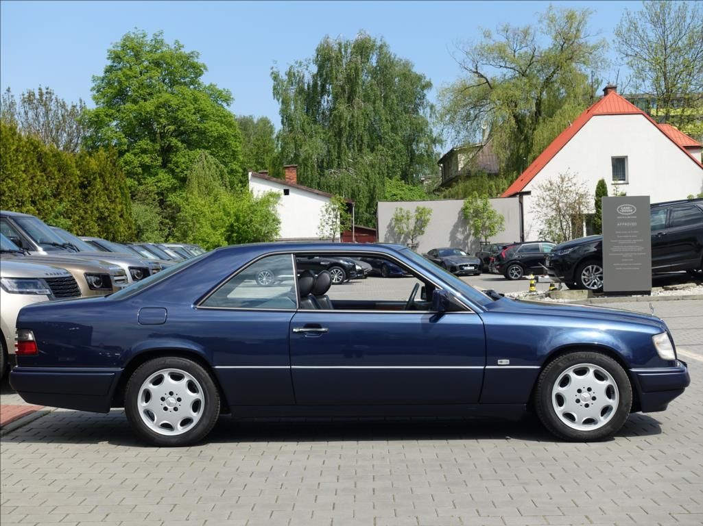 Mercedes-Benz 124, 2,0 200 Sportline coupé,AC,TOP - fotka 6