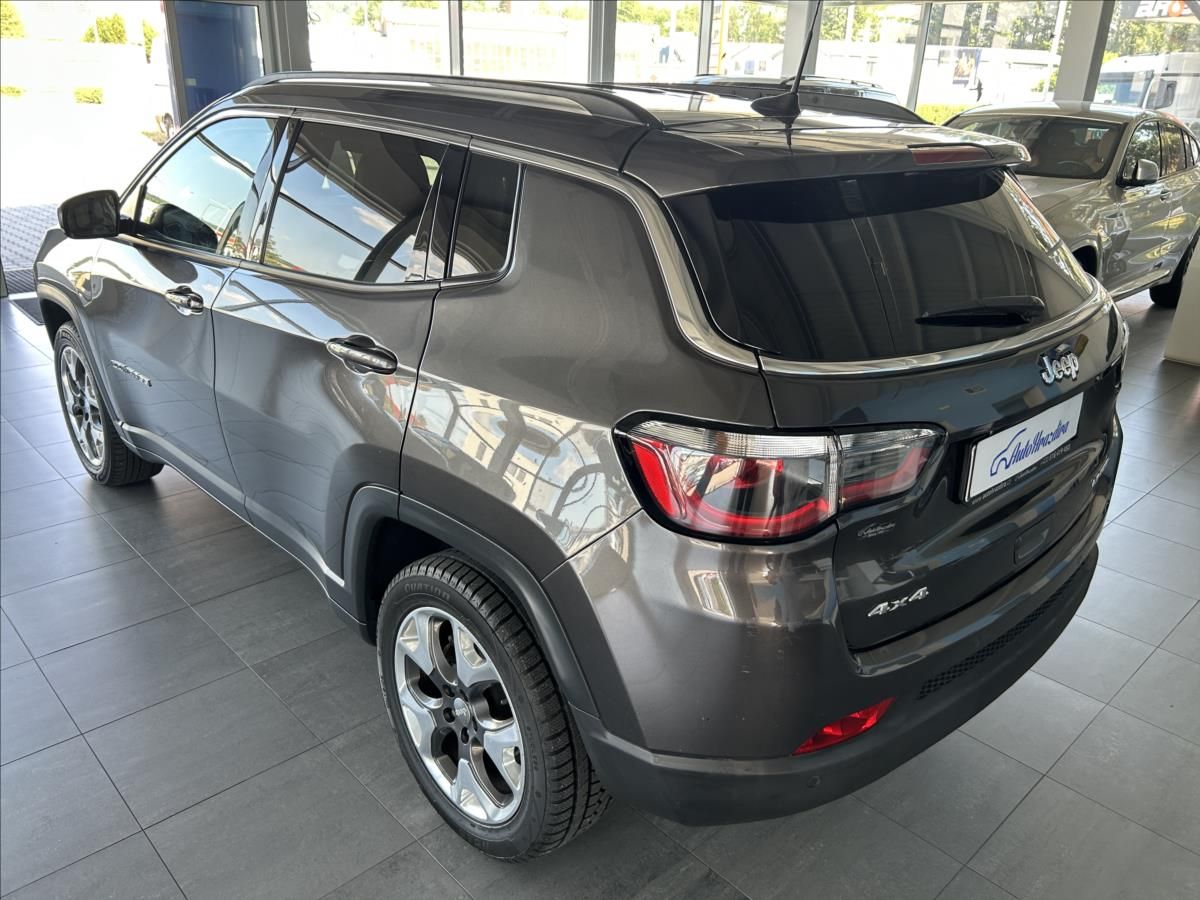 Jeep Compass, 2,0   M-Jet 103kW,4x4 - fotka 4