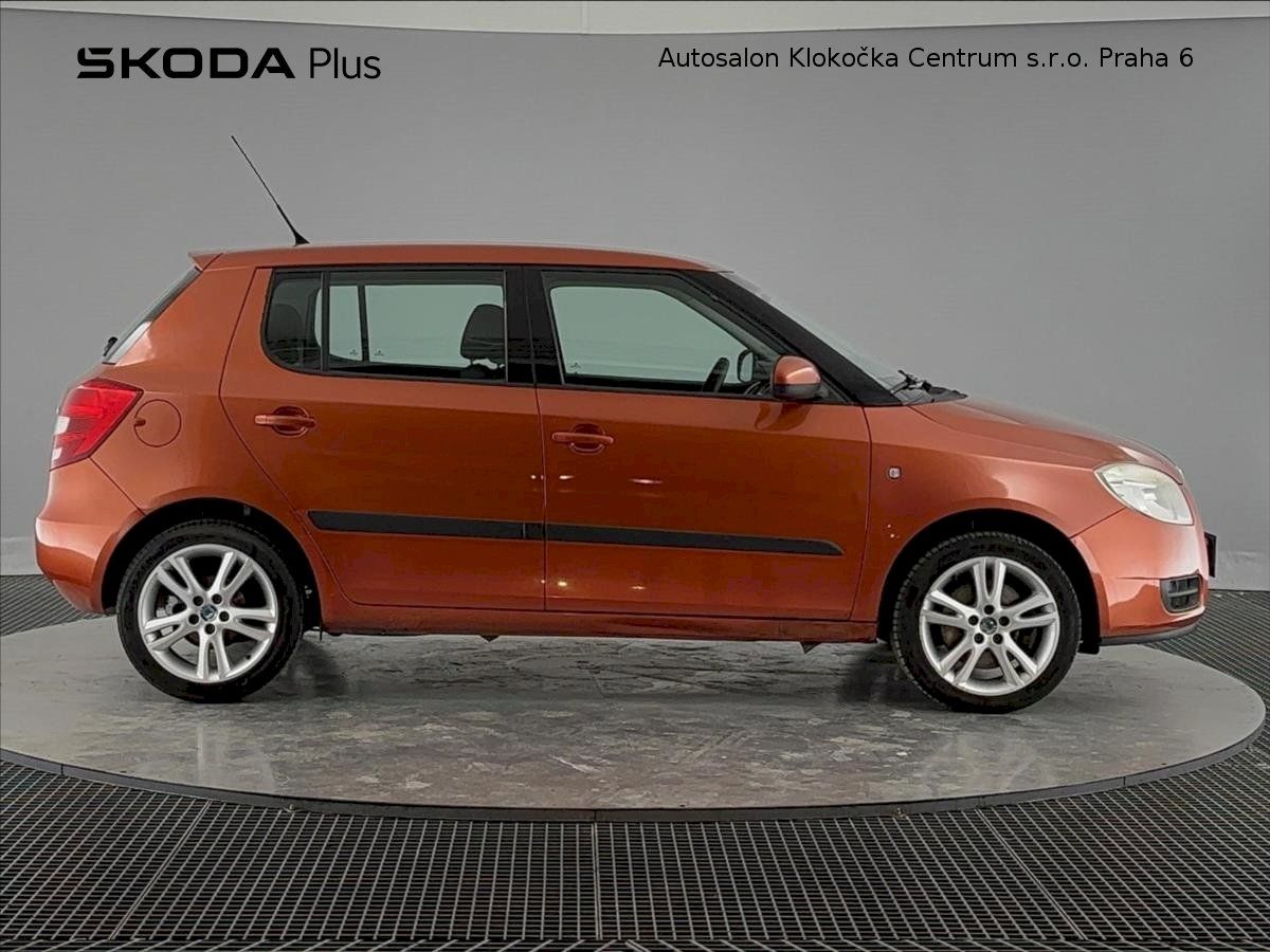 Škoda Fabia, TDI77 kW Ambiente - fotka 3