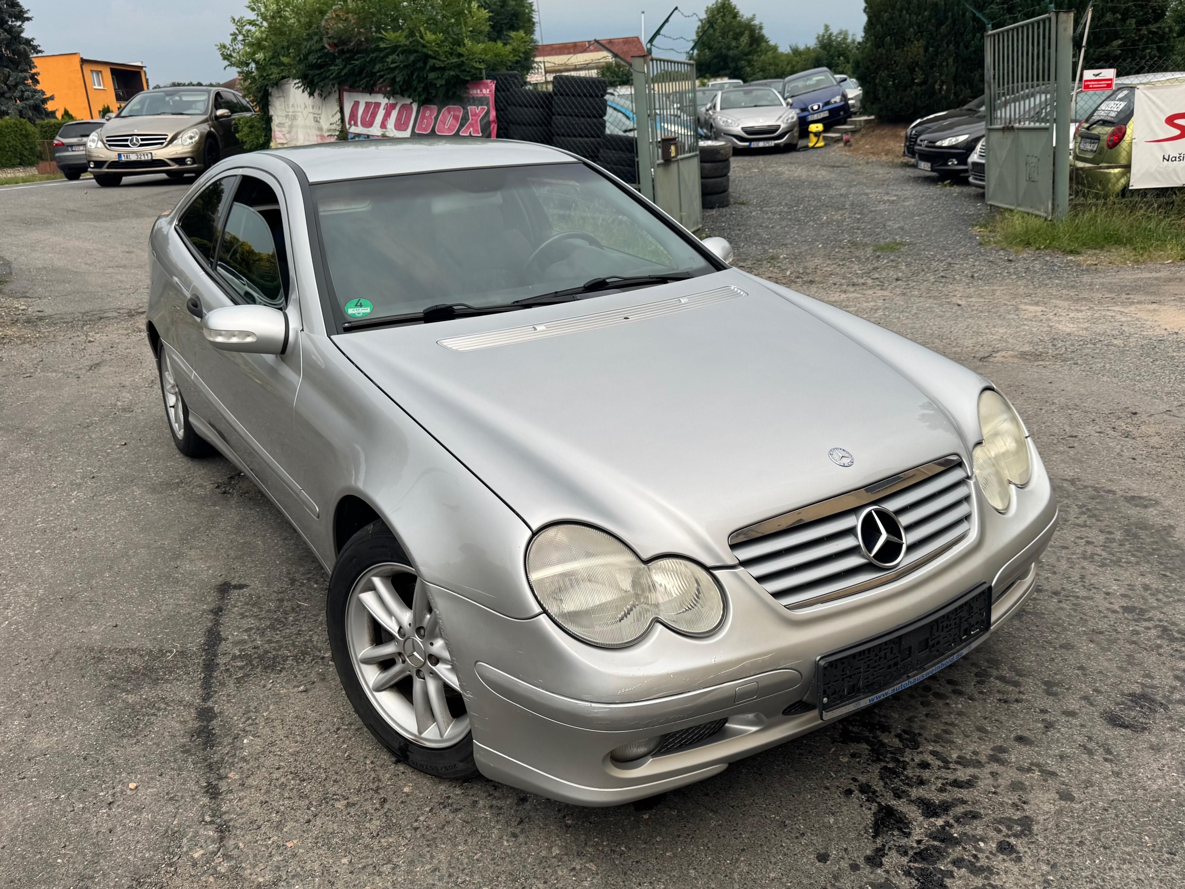 Mercedes-Benz Třídy C, Coupe 180 Kompressor 105kW. - fotka 2