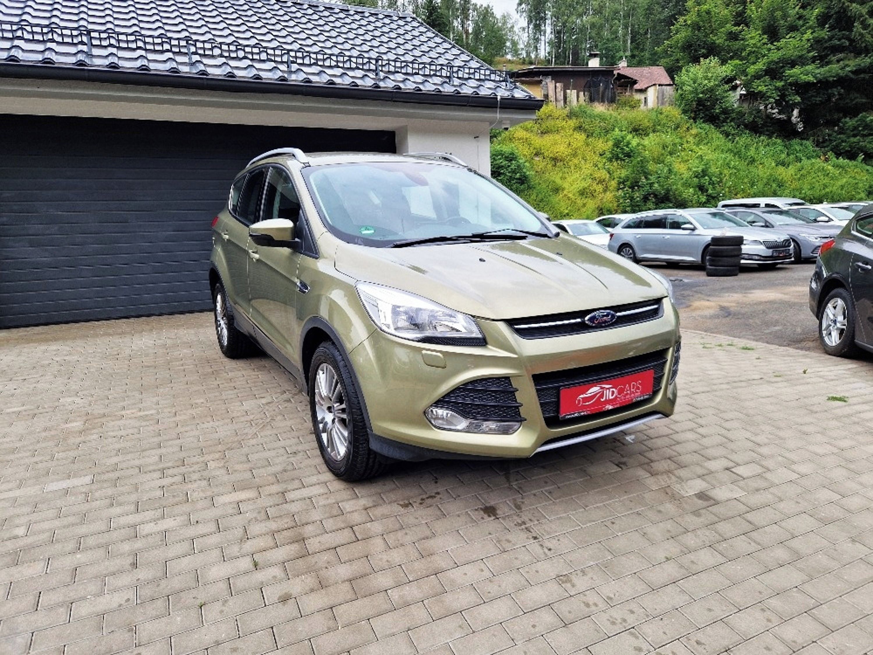Ford Kuga, 1.6 (110 kW) Sport,plný servis