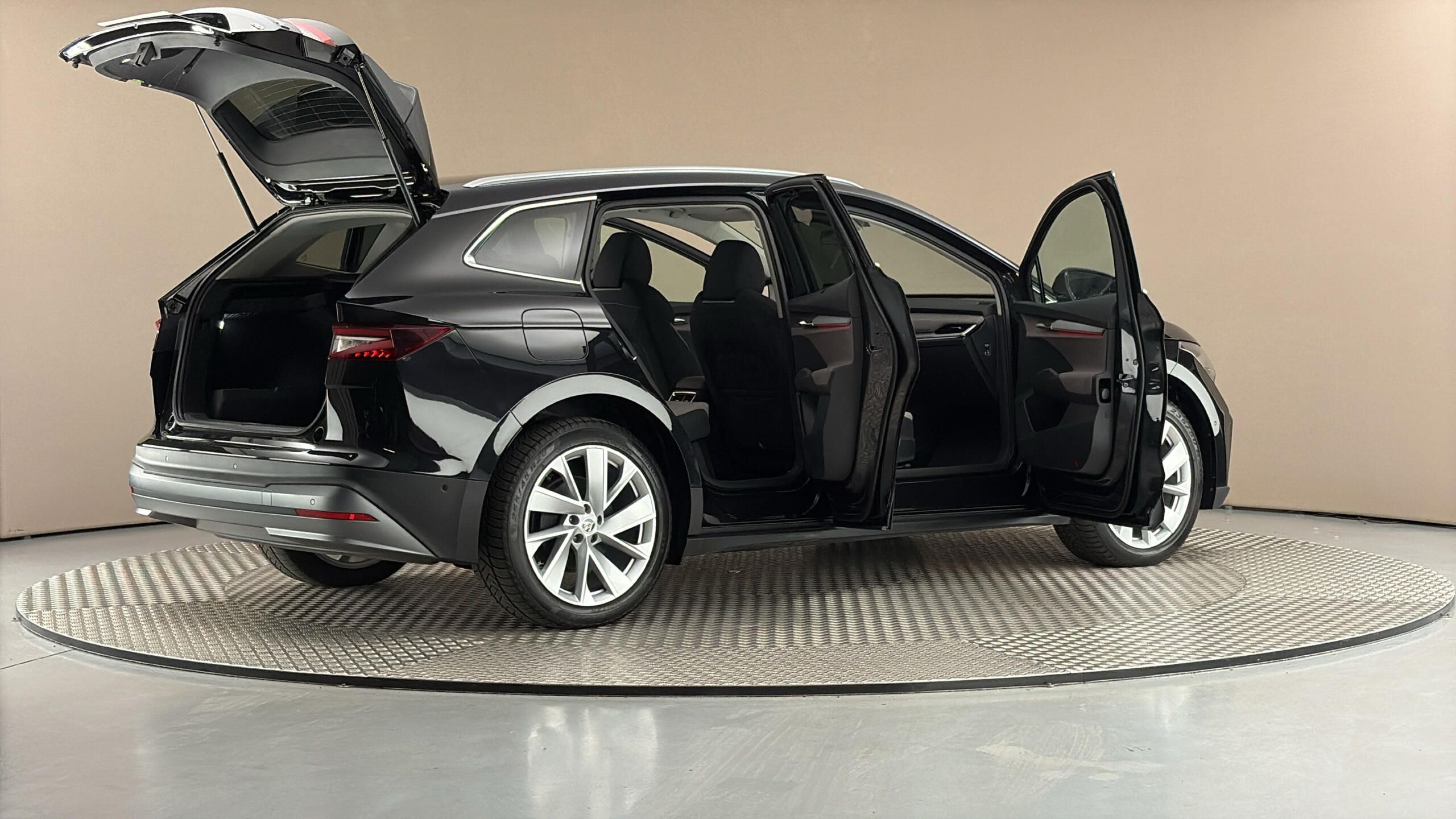 Škoda Enyaq, 82 Kwh AUT 80 Loft - fotka 6
