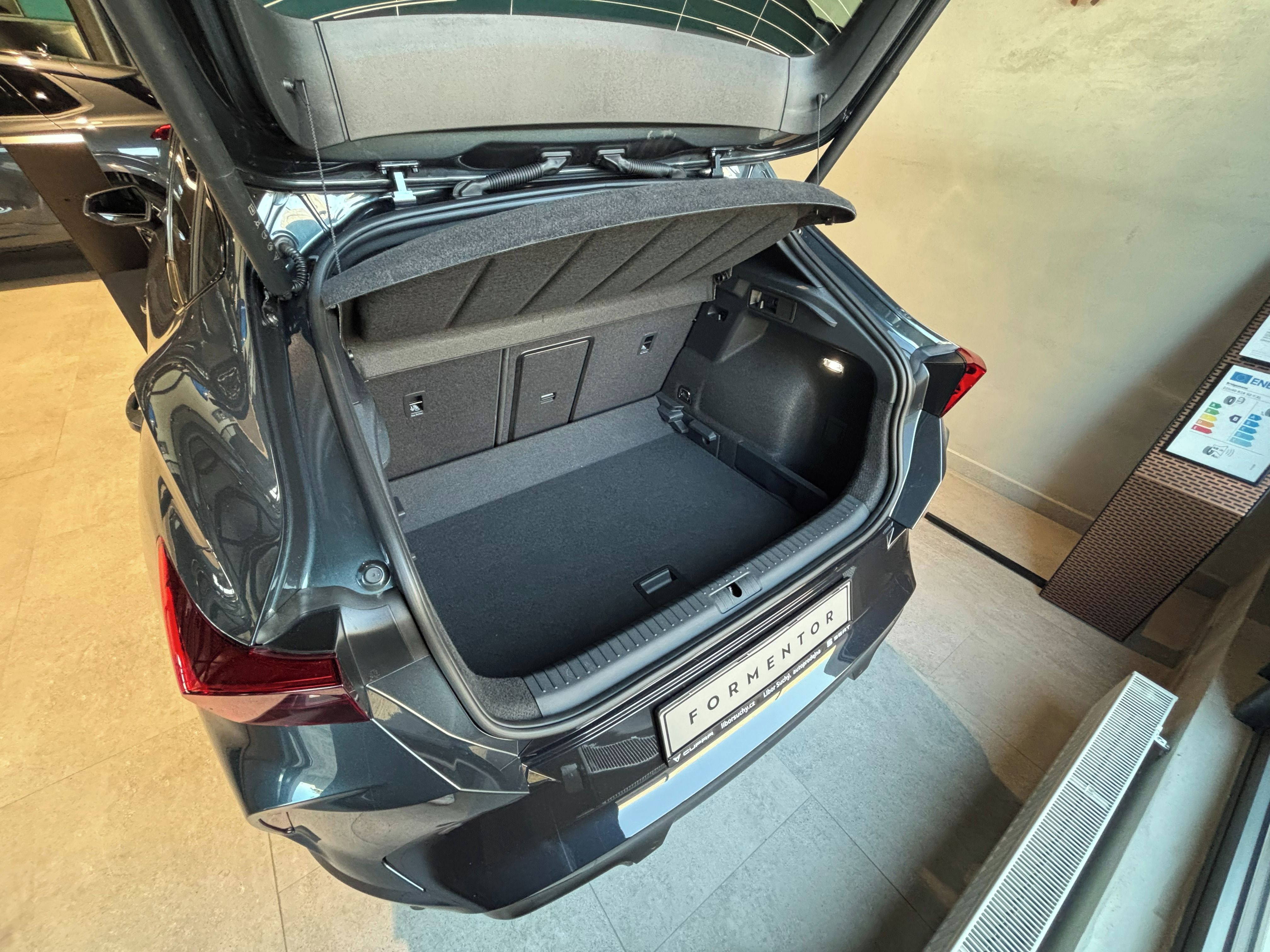 Cupra Formentor, 1.5 eTSI 150k DSG - fotka 6