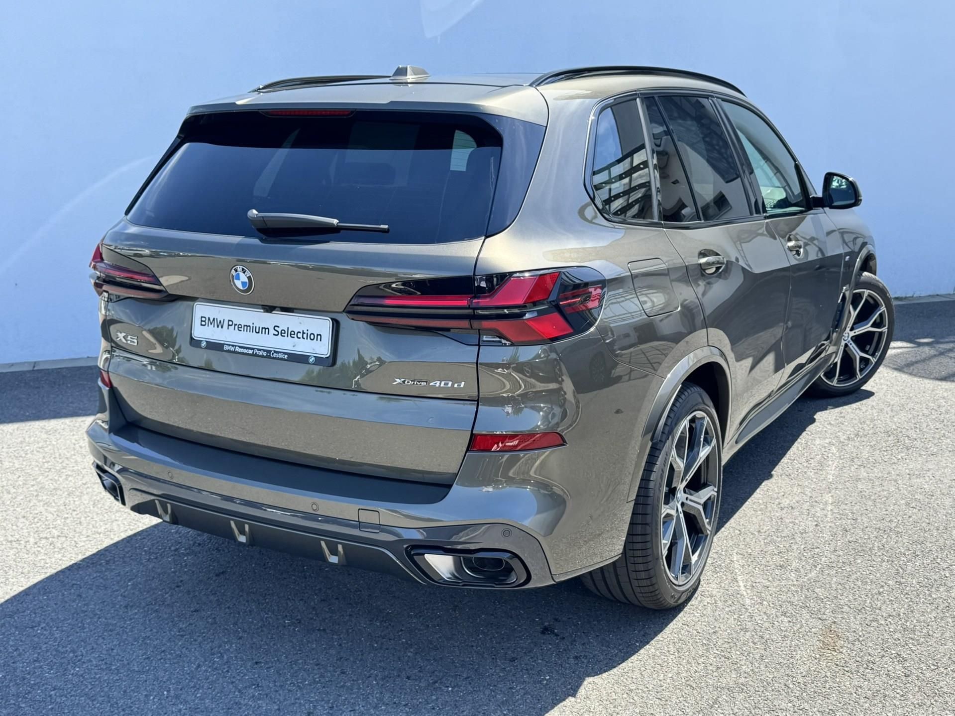 BMW X5, X5 xDrive40d - fotka 2