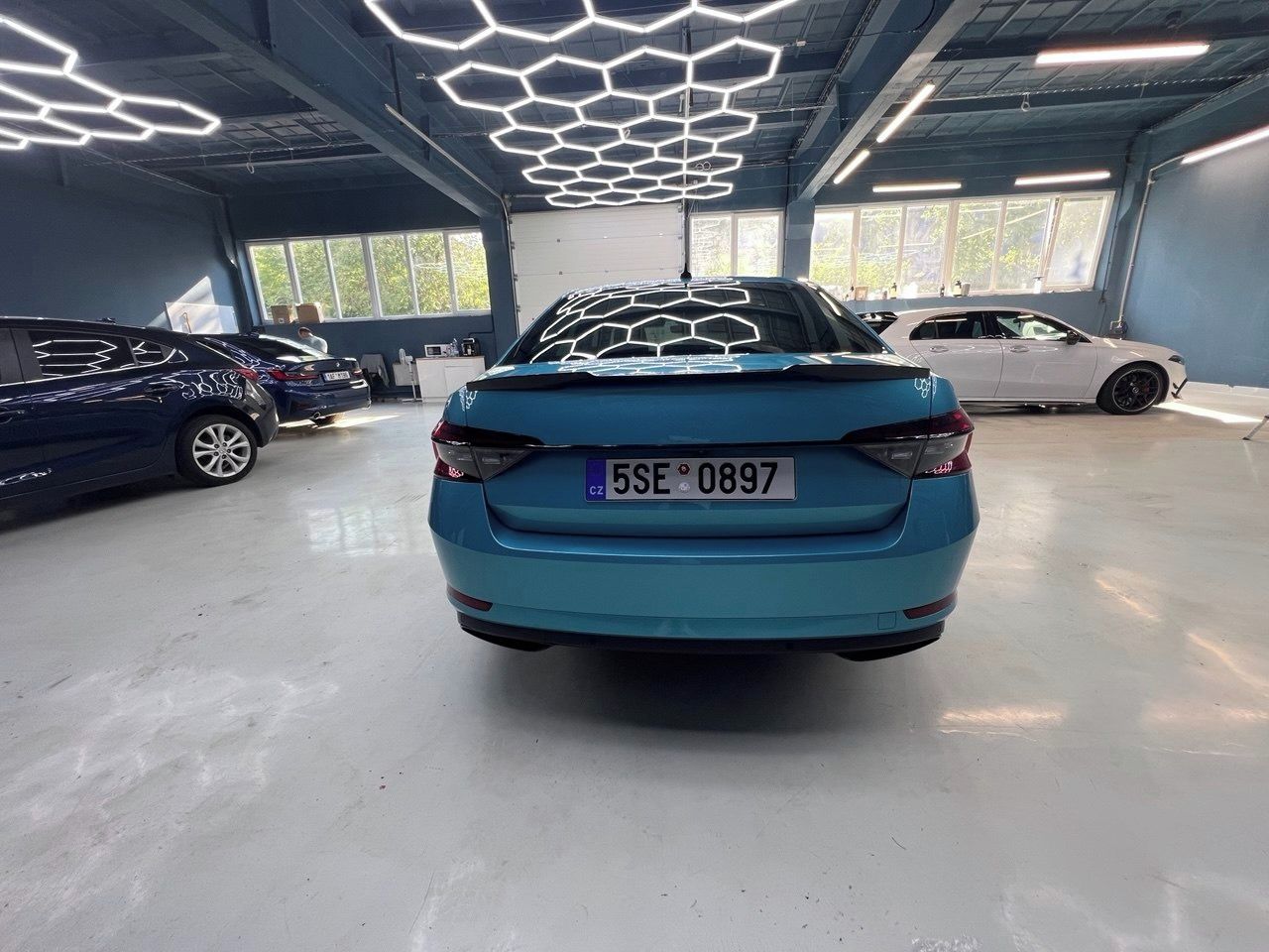 Škoda Superb, 2.0 TDI 140kW, facelift L&K - fotka 5