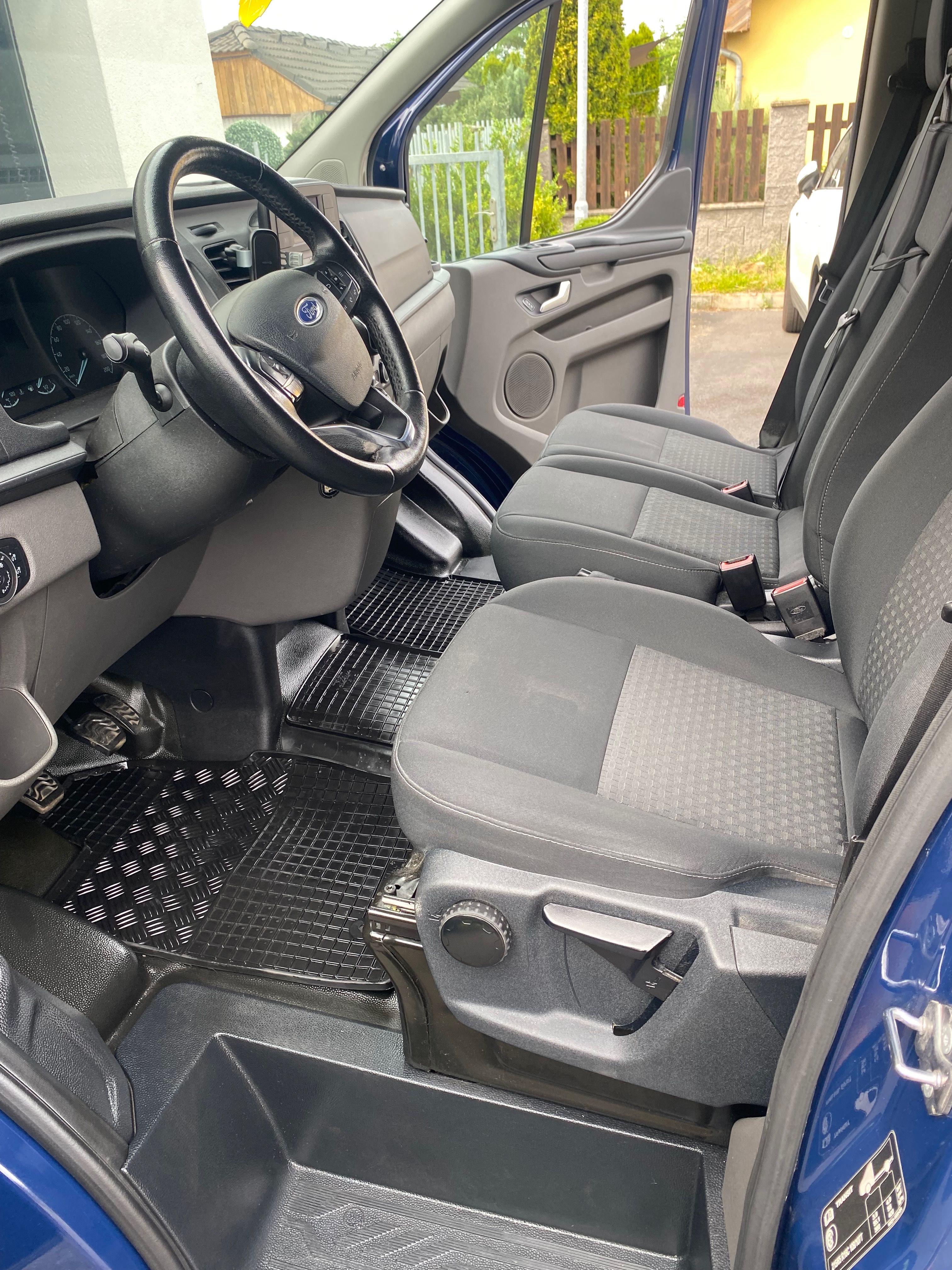 Ford Transit Custom - fotka 4