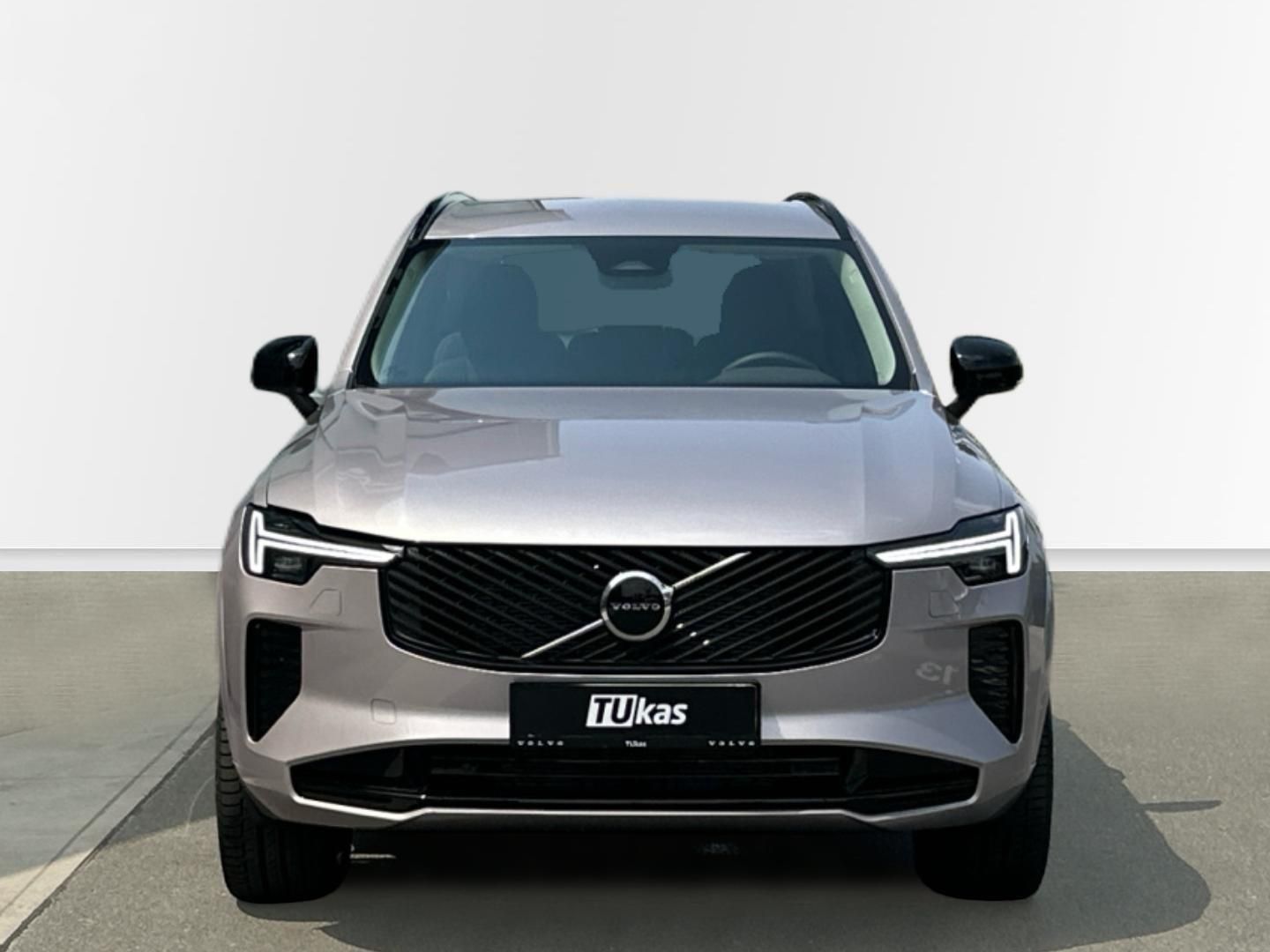 Volvo XC90, 2.0B5 184kW 4x4  PLUS DARK - fotka 3
