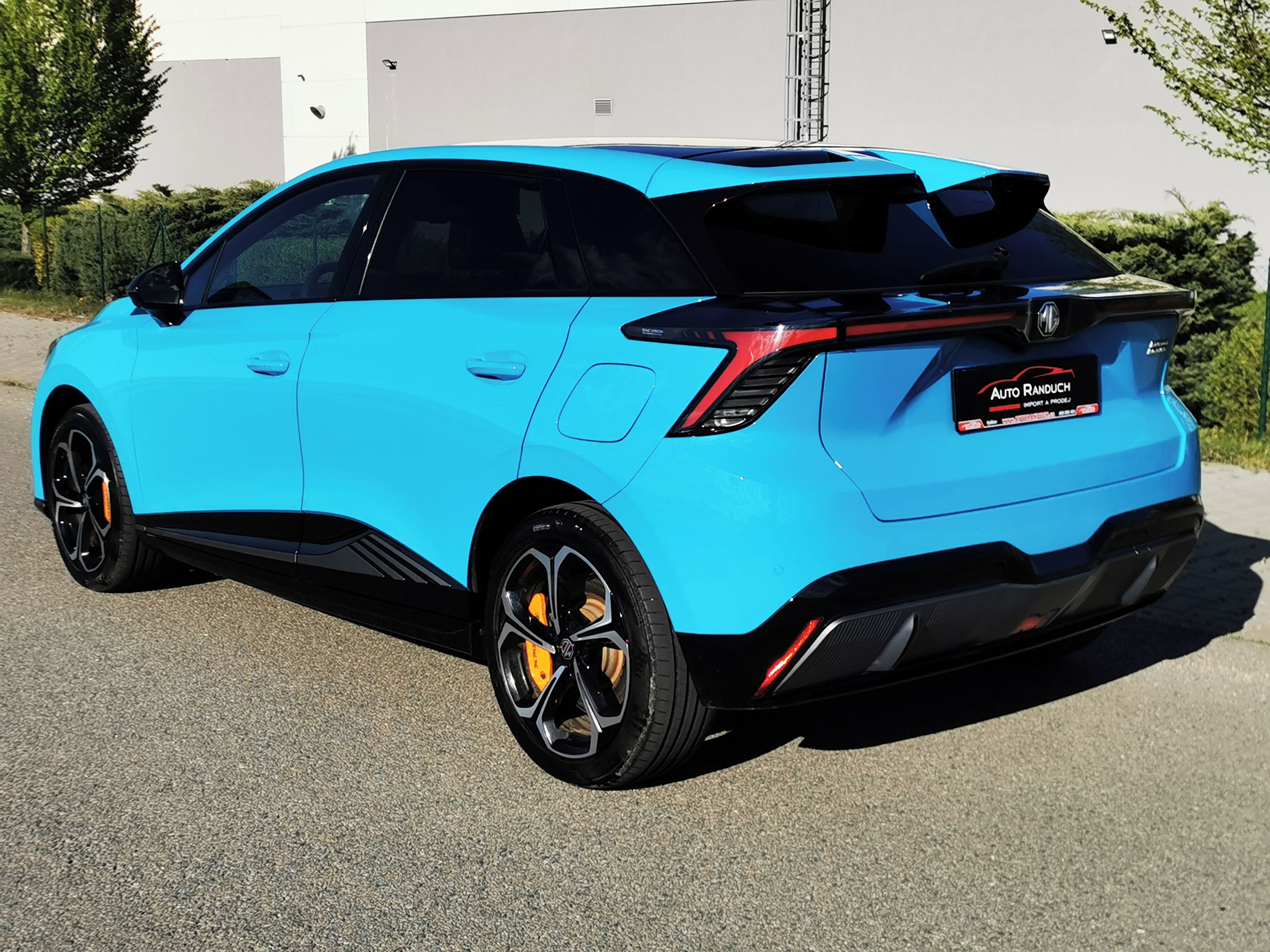 MG MG4, X- POWER 320kw Super Stav - fotka 6