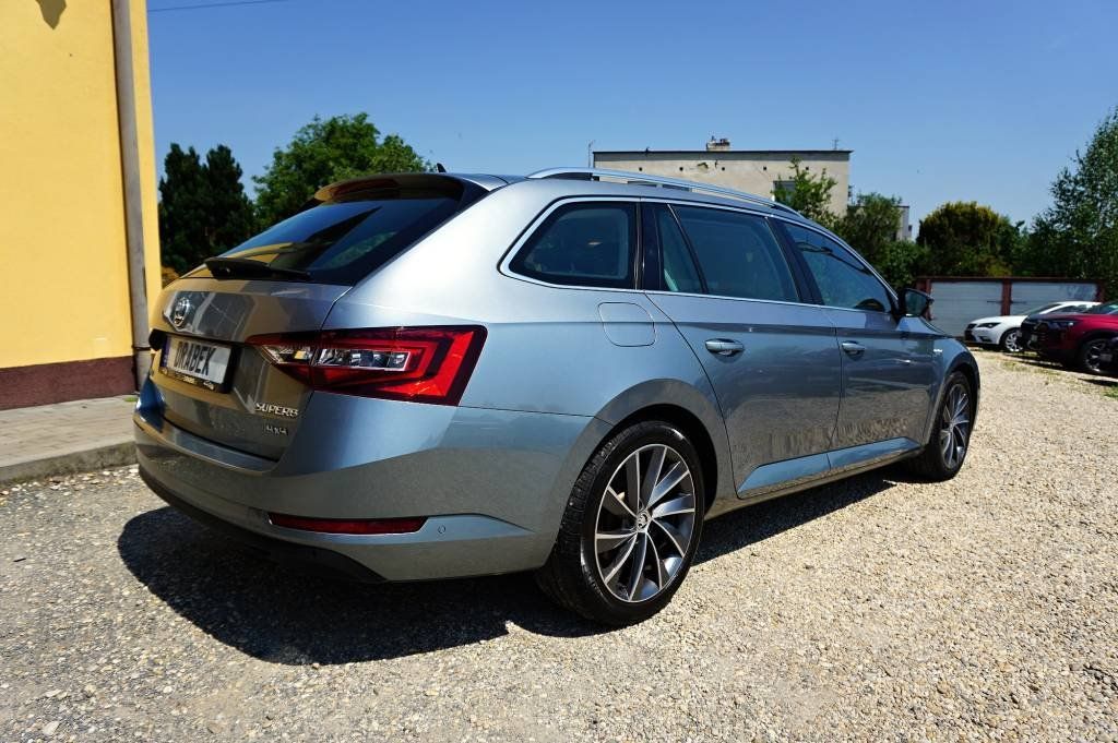 Škoda Superb, L&K 2,0 TDI 140 kW - fotka 4