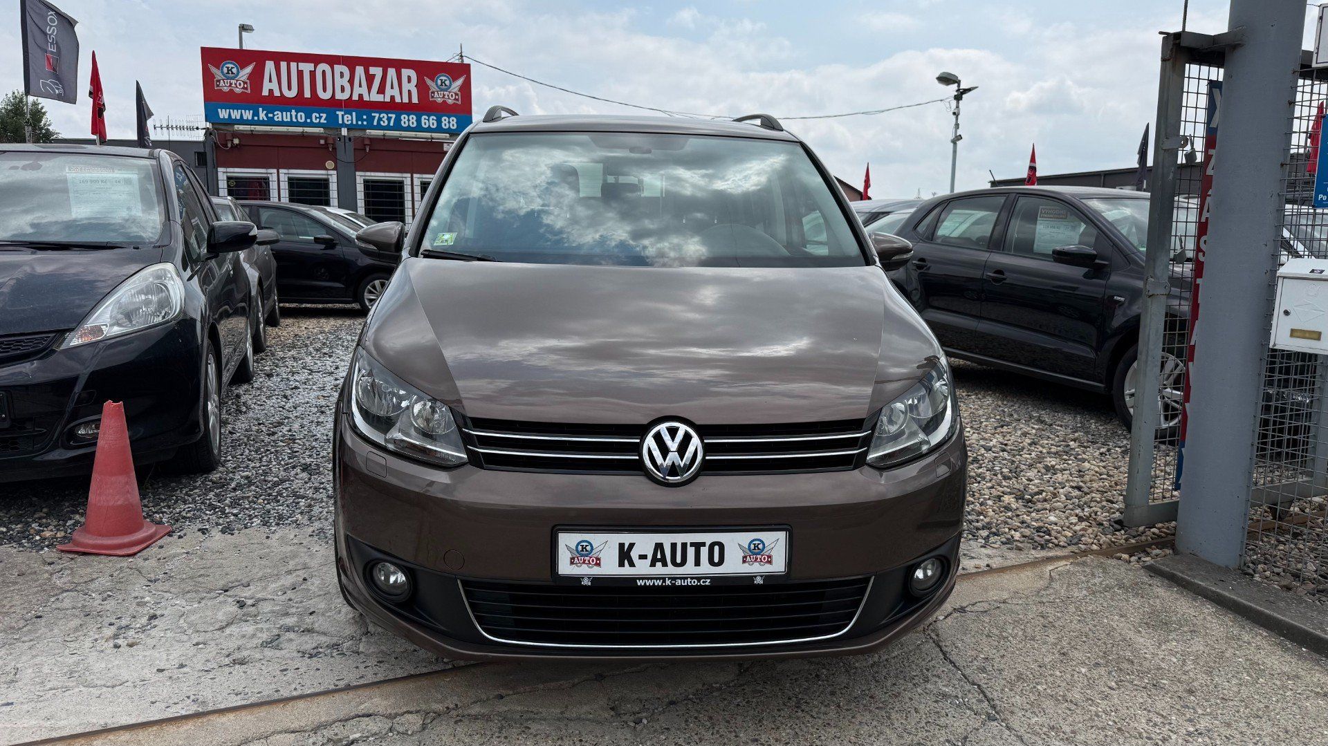 Volkswagen Touran, 1.4TSi 103kW *DSG*Navi*Tažné* - fotka 2