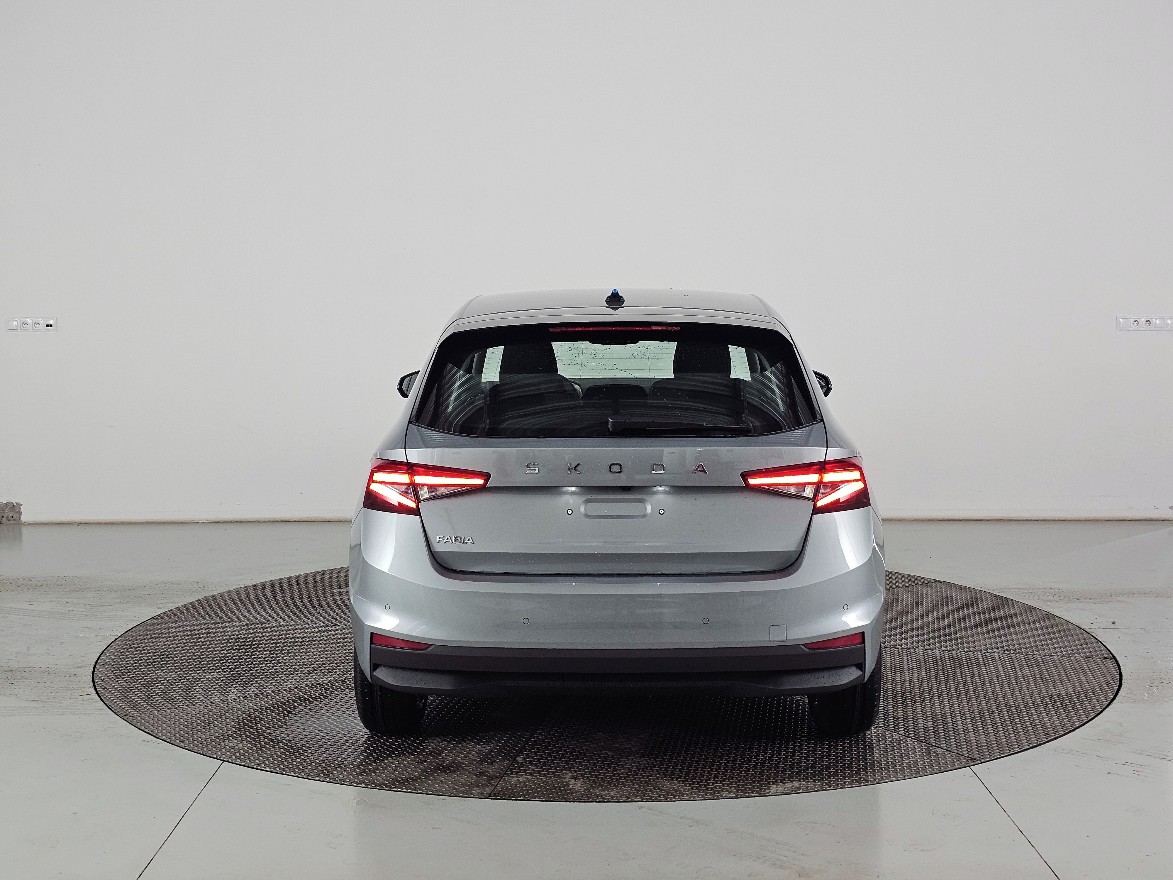 Škoda Fabia, Classic 1.0TSI 70kW 5st man. - fotka 6