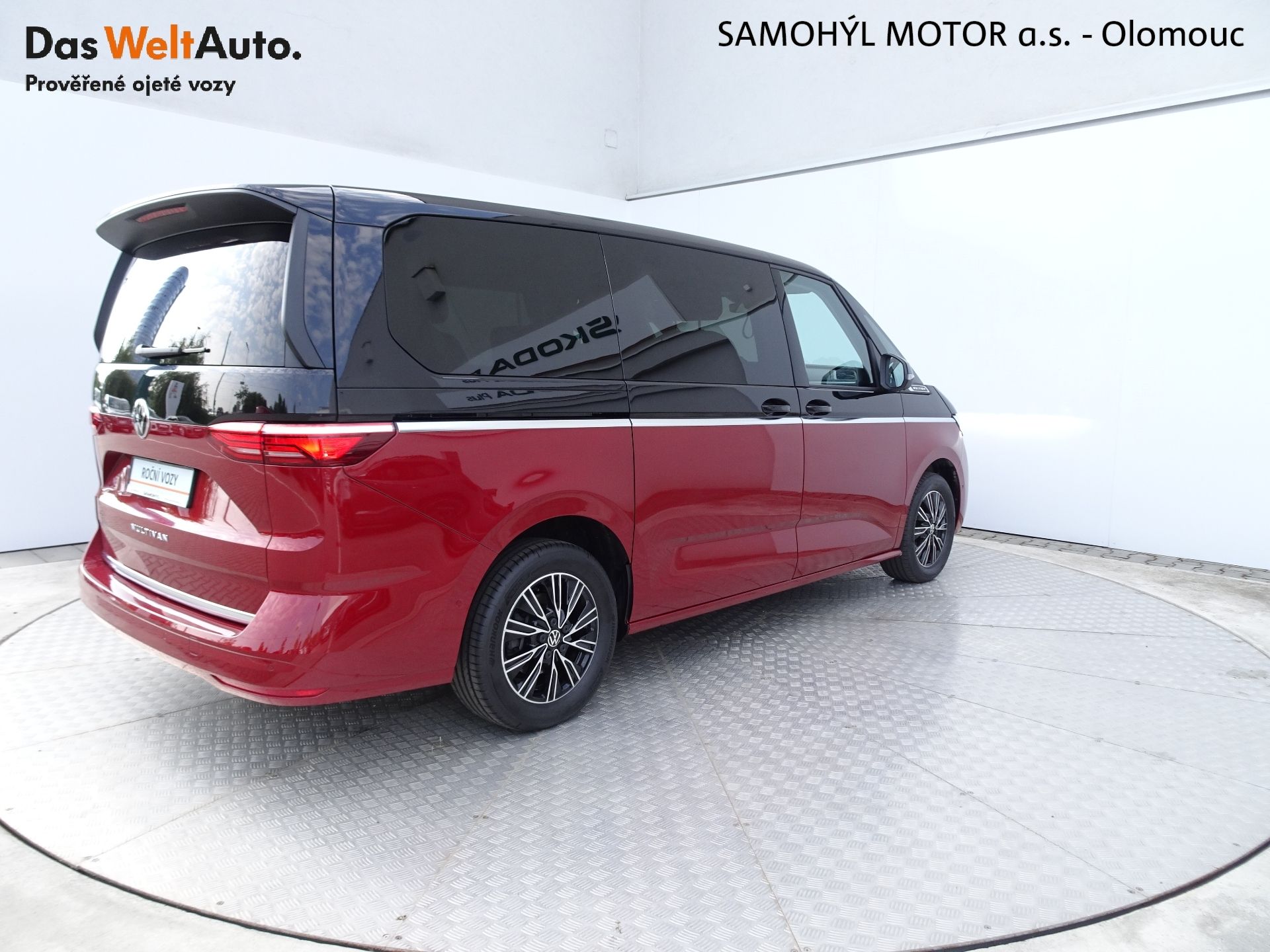 Volkswagen Multivan, Long 2.0TDI DSG Style - fotka 2
