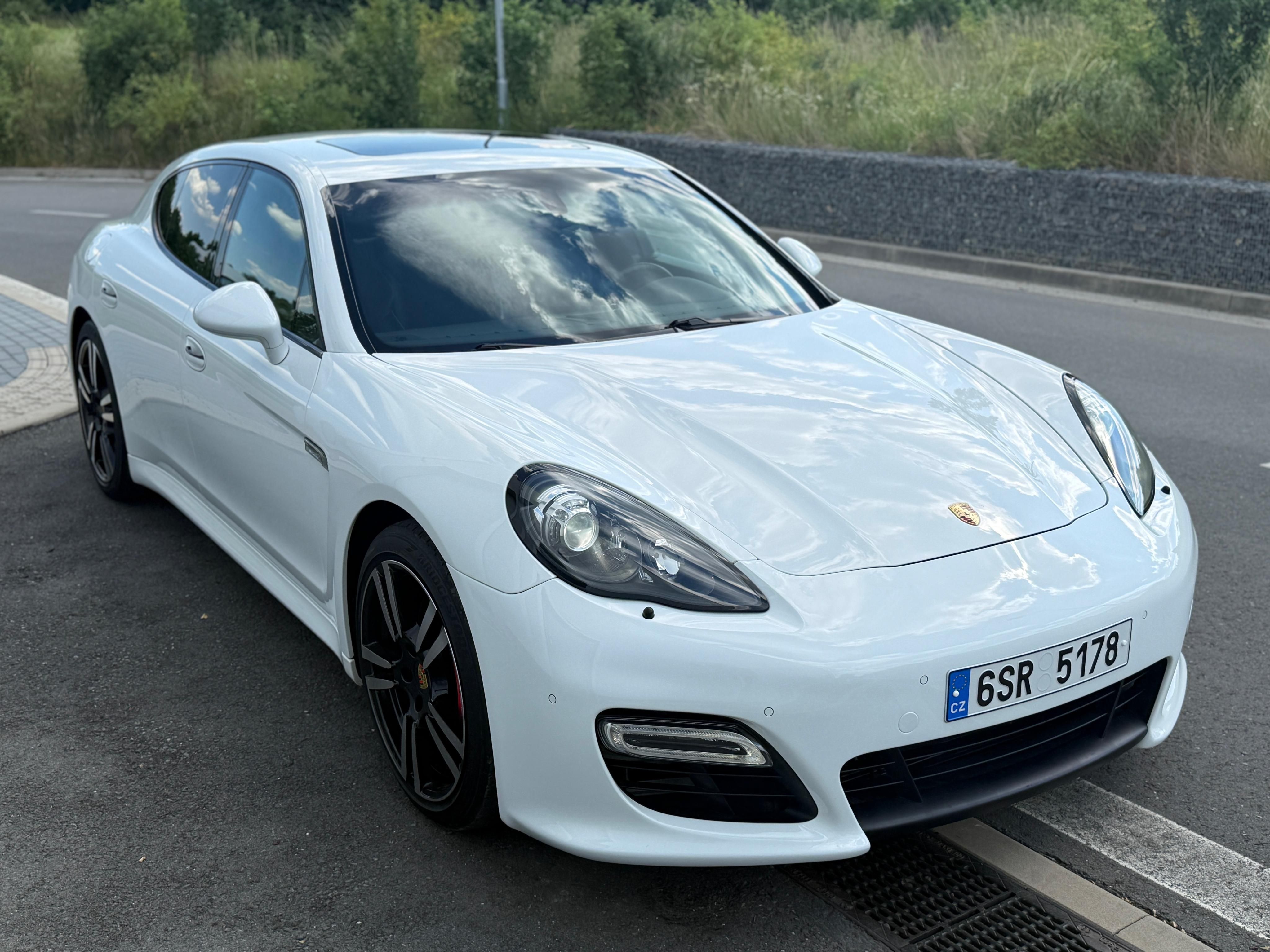 Porsche Panamera, Porsche Panamera GTS, 316 kw - fotka 3