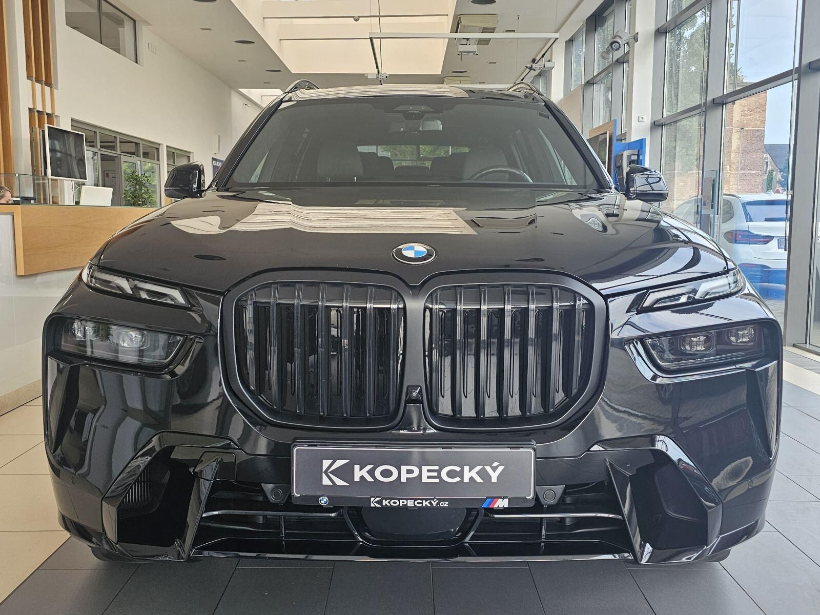 BMW X7, xDrive40d - fotka 2