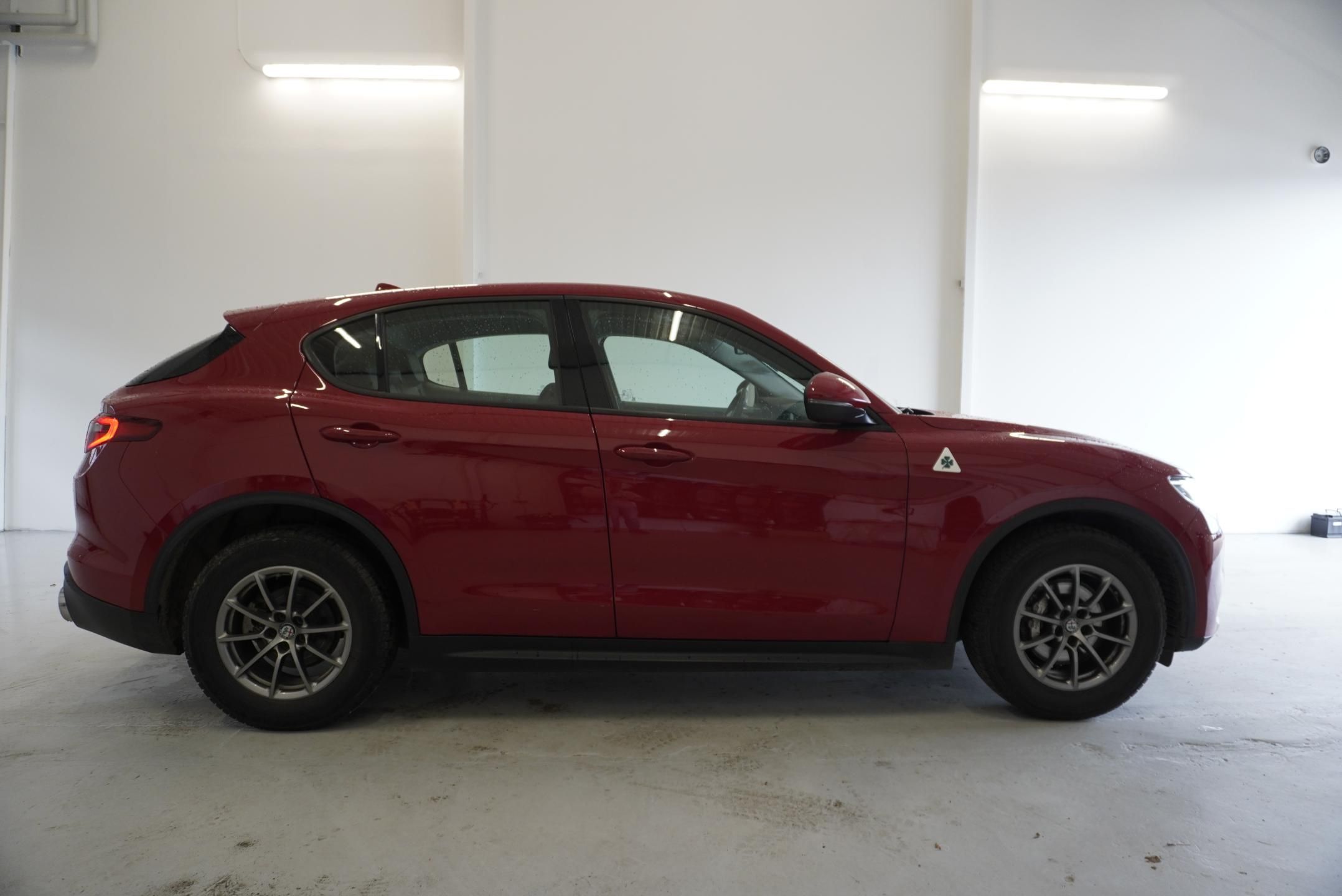 Alfa Romeo Stelvio, 2.2D 132kW, 121 000KM - fotka 4
