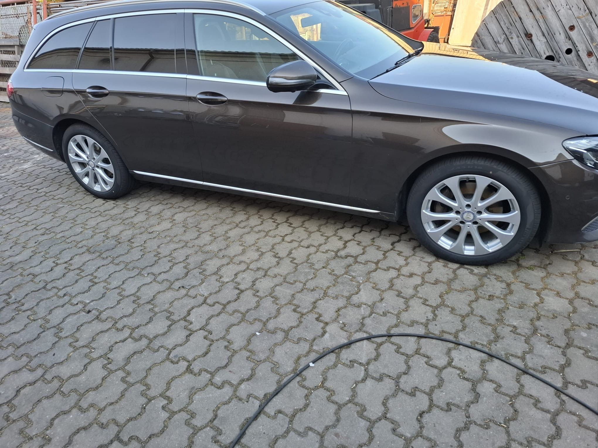 Mercedes-Benz Třídy E - fotka 2