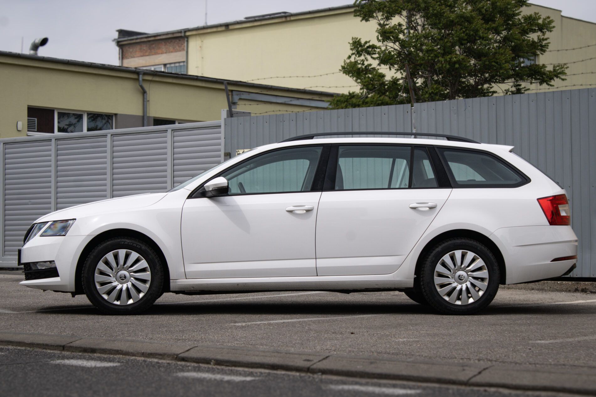 Škoda Octavia - fotka 2