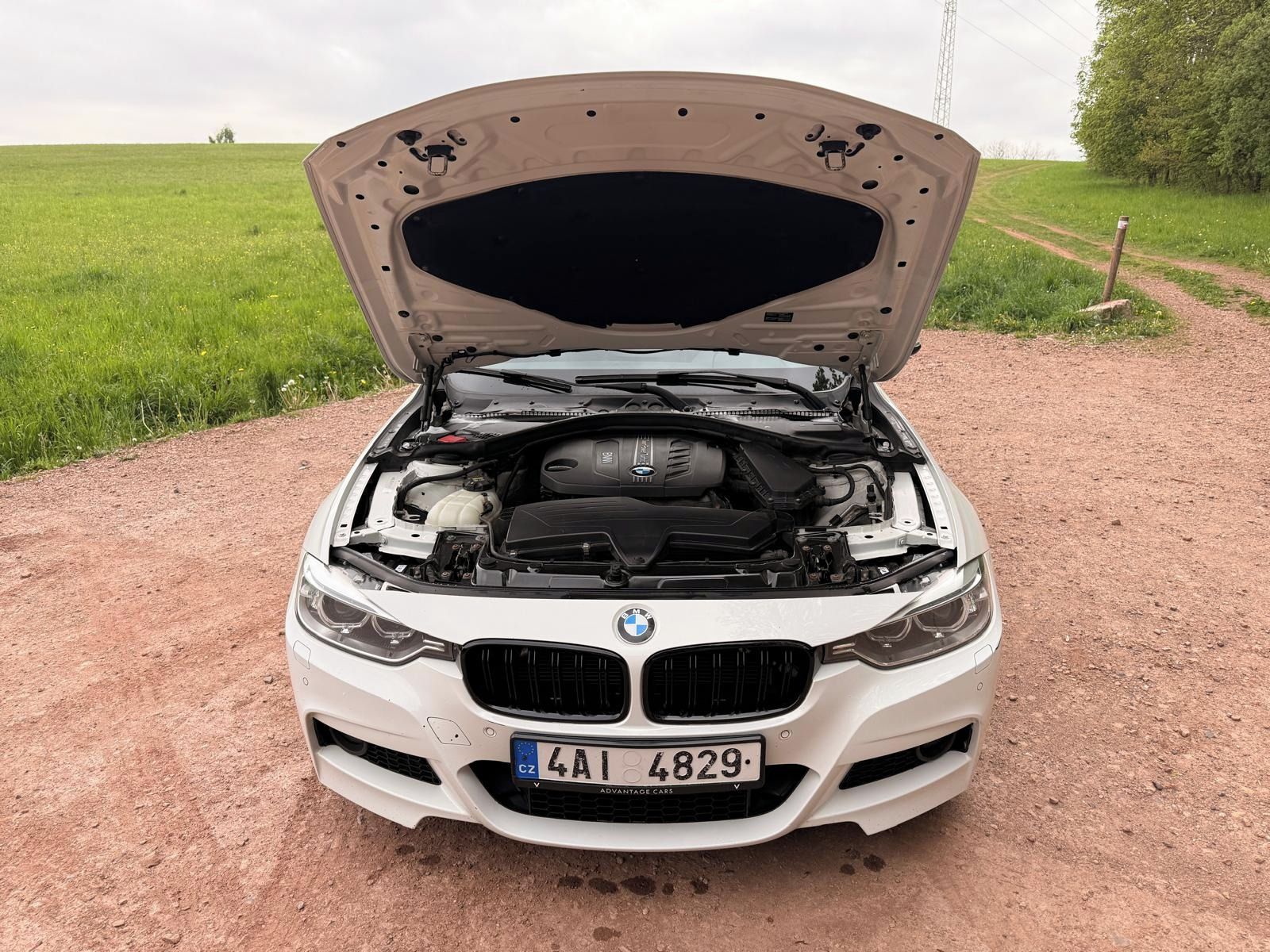 BMW Řada 3, 320d F30 xDrive M-paket - fotka 5