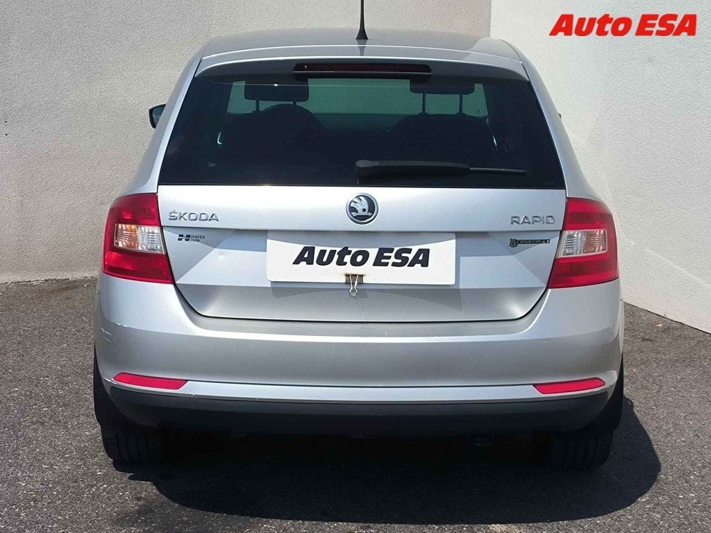 Škoda Rapid, 1.2 TSI,2.maj,ČR - fotka 5