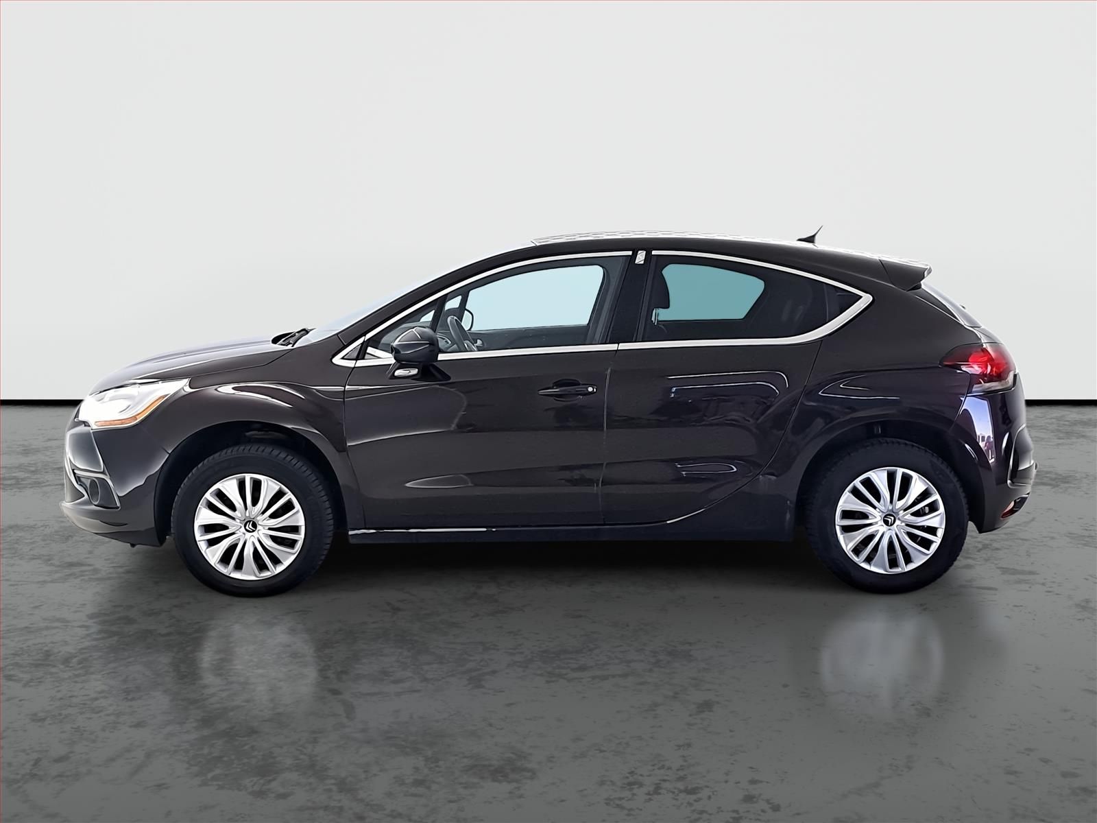 DS 4, 1.6 e-HDi, po STK, Tažné - fotka 3