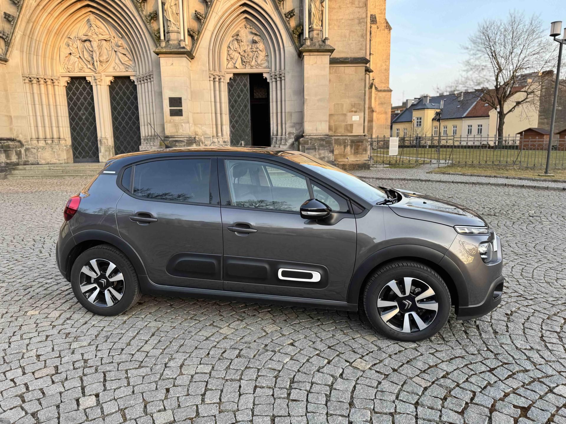 Citroën C3, 1.2 PureTech 81kWS&S Shine - fotka 3
