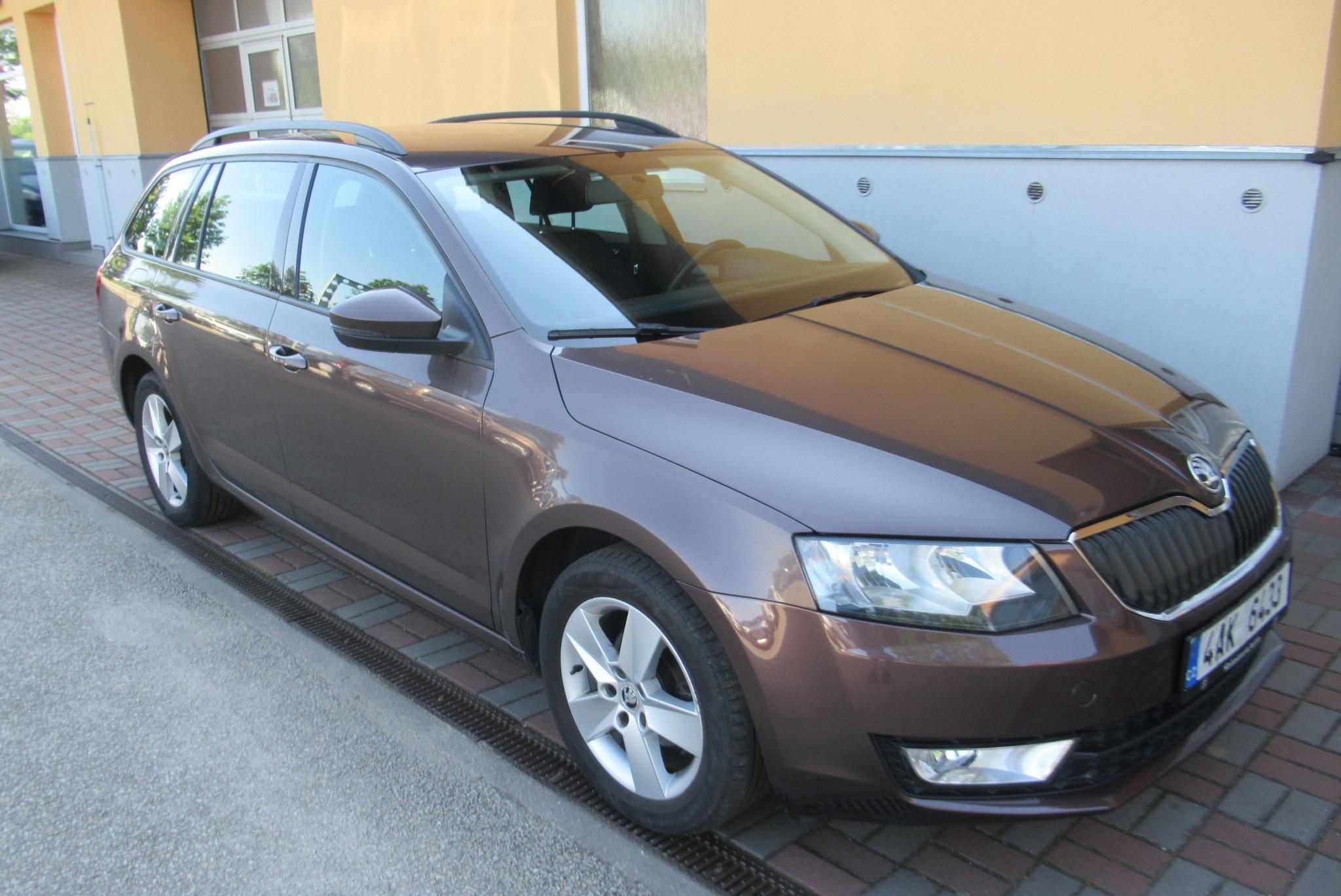 Škoda Octavia, 1.6 TDI 4x4 KLIMA TAŽNÉ ČR