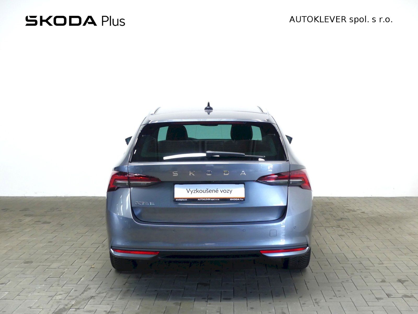 Škoda Octavia, Top Selection DSG 2.0TDI 110kW - fotka 6