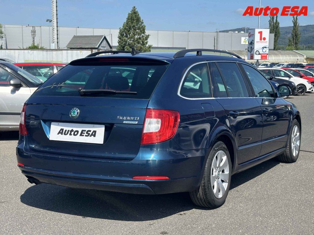 Škoda Superb, 1.6 TDi - fotka 4