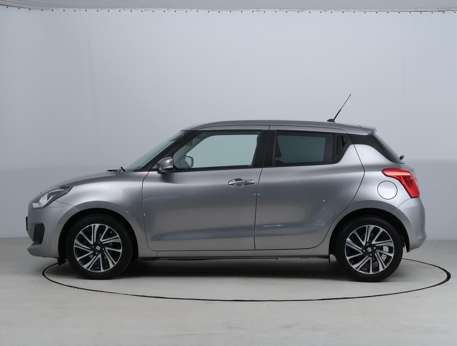 Suzuki Swift, 1.2, Serv.kniha, Navi - fotka 3