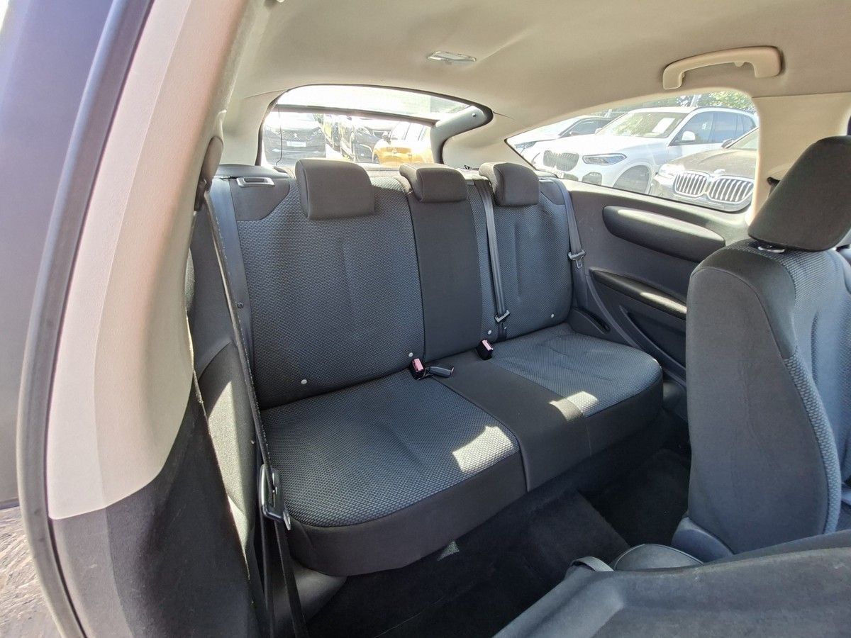 Citroën C4, 1,4i 16V 90k M5 - fotka 6