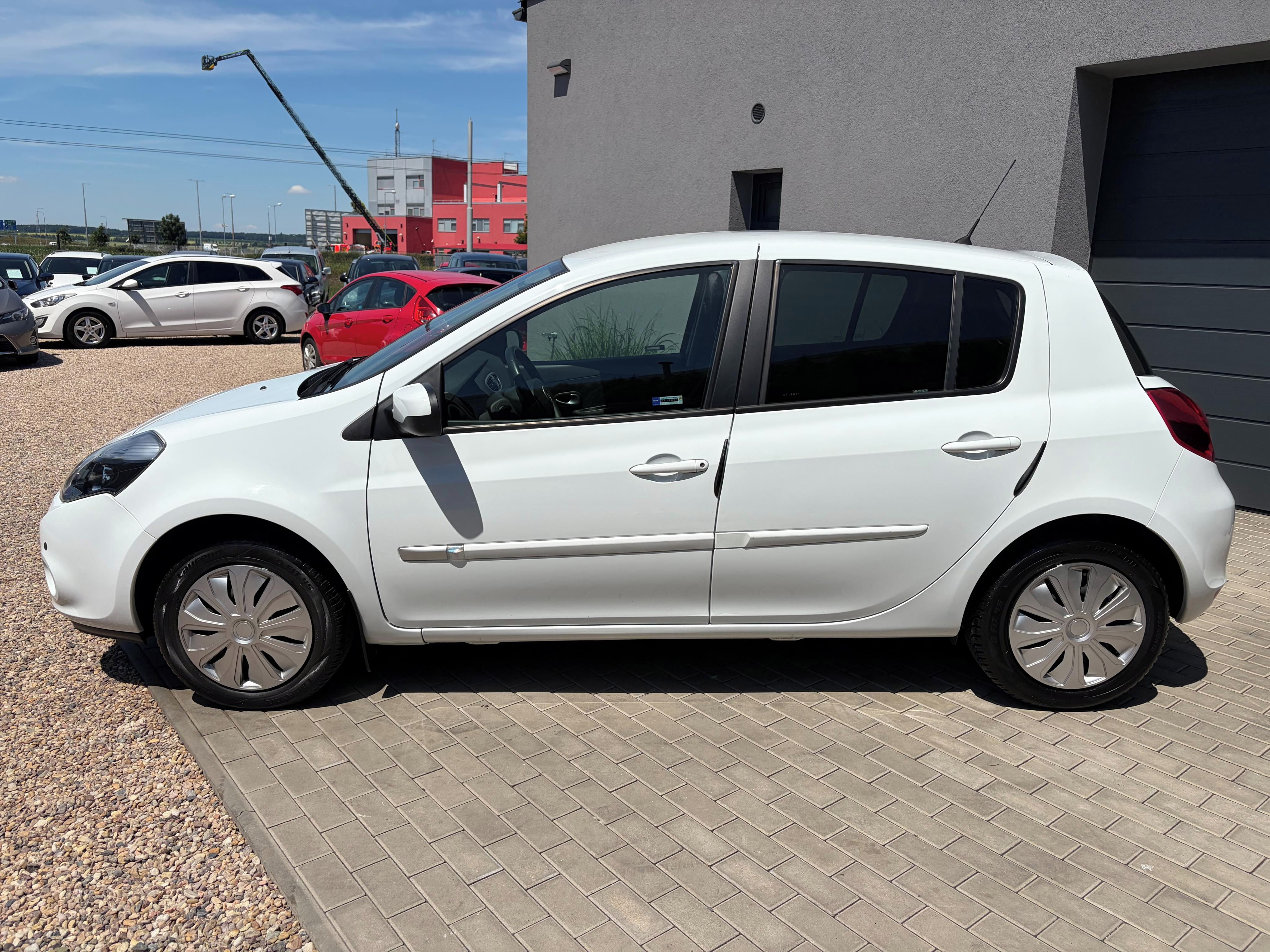 Renault Clio, 1.2i 16V 55KW, Tažné, Senzory - fotka 6