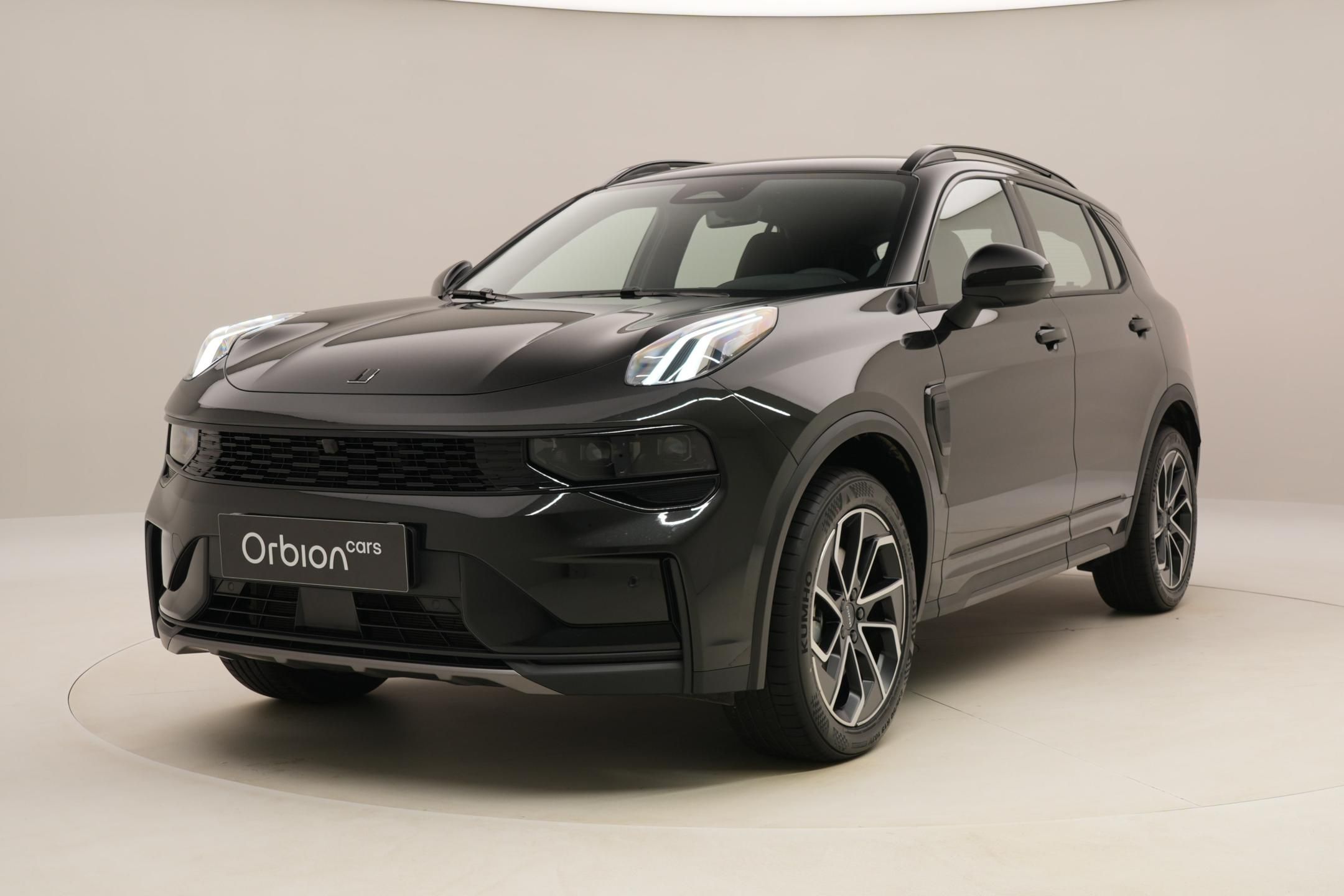 Lynk & Co 01, 01 CORE PHEV