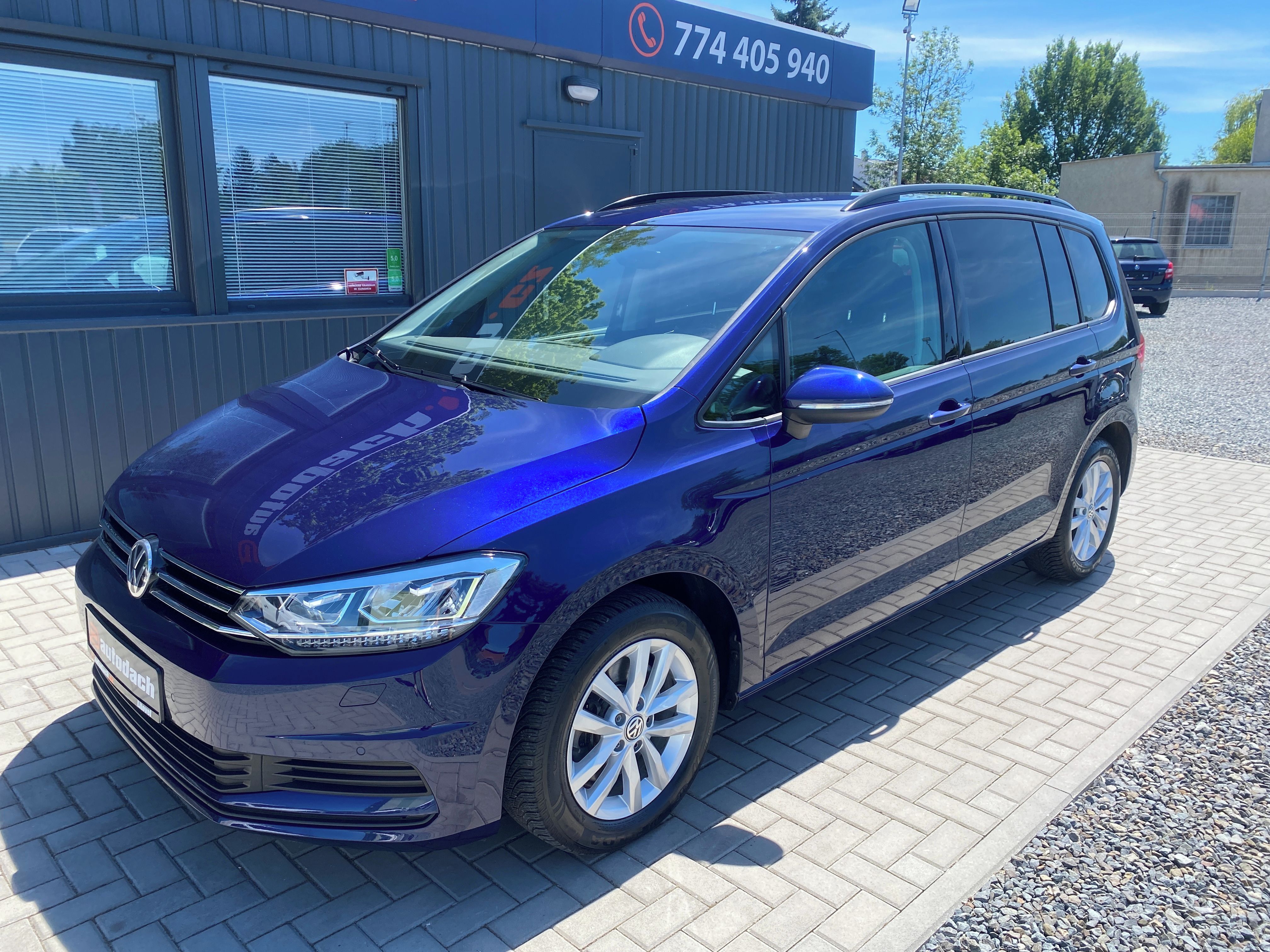 Volkswagen Touran, 1.4 TSI 110kW- 1xMAJ.- 7 MÍST - fotka 2