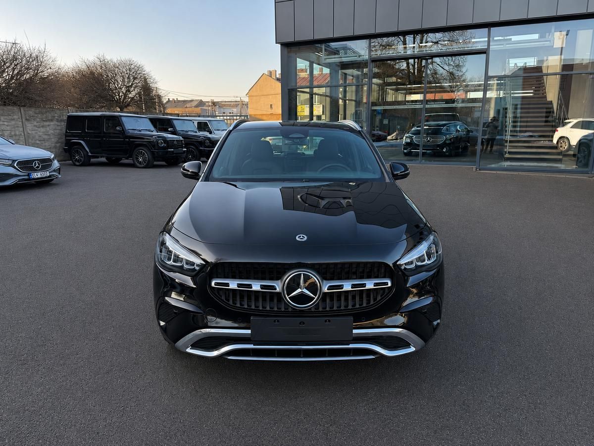 Mercedes-Benz GLA, 180 d - fotka 2