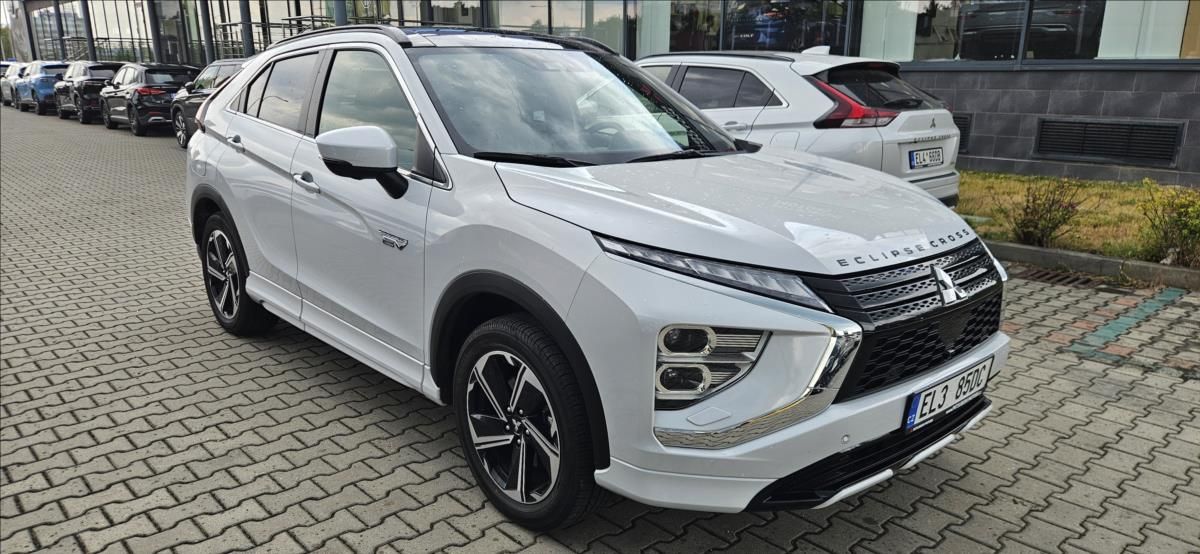 Mitsubishi Eclipse, 2,4 PHEV PLUG-in Hybrid 4x4  I - fotka 2