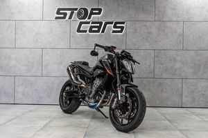 KTM, 890 Duke L *AKRAPOVIC*