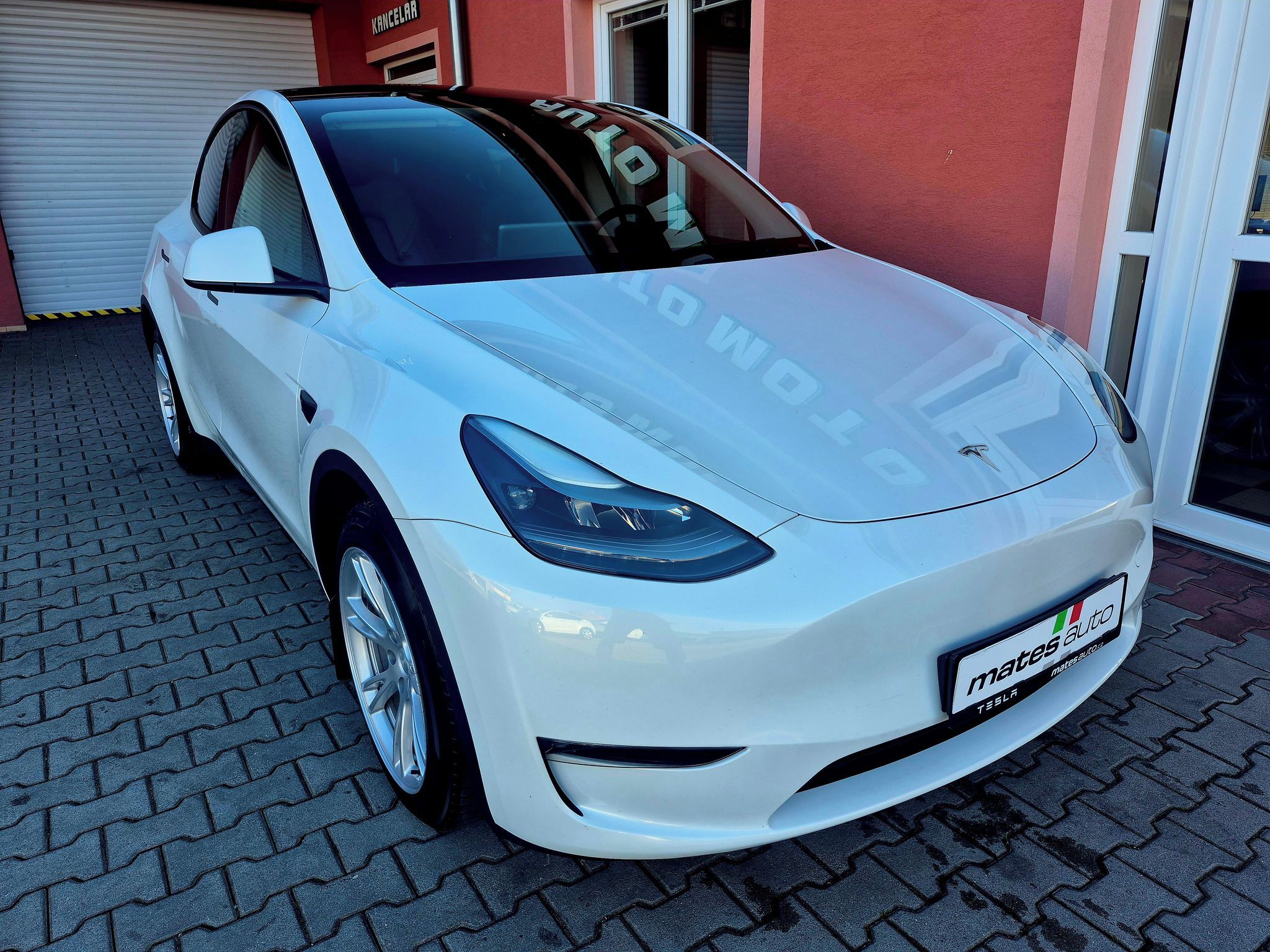 Tesla Model Y, Long Range Dual Motor, SOH 92, - fotka 4