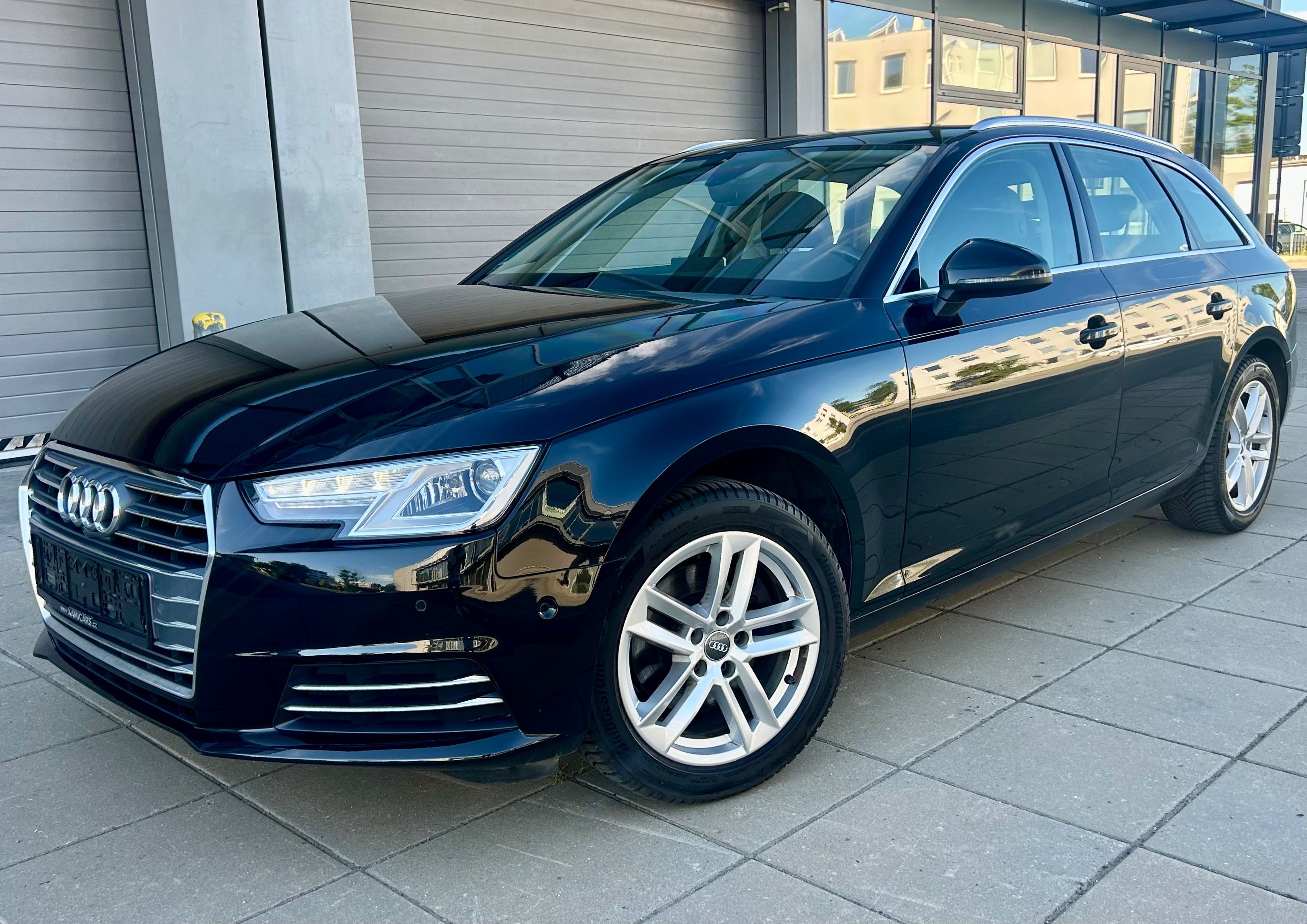 Audi A4, 2.0TDi VIRTUAL-Bi XENON-KAMERA